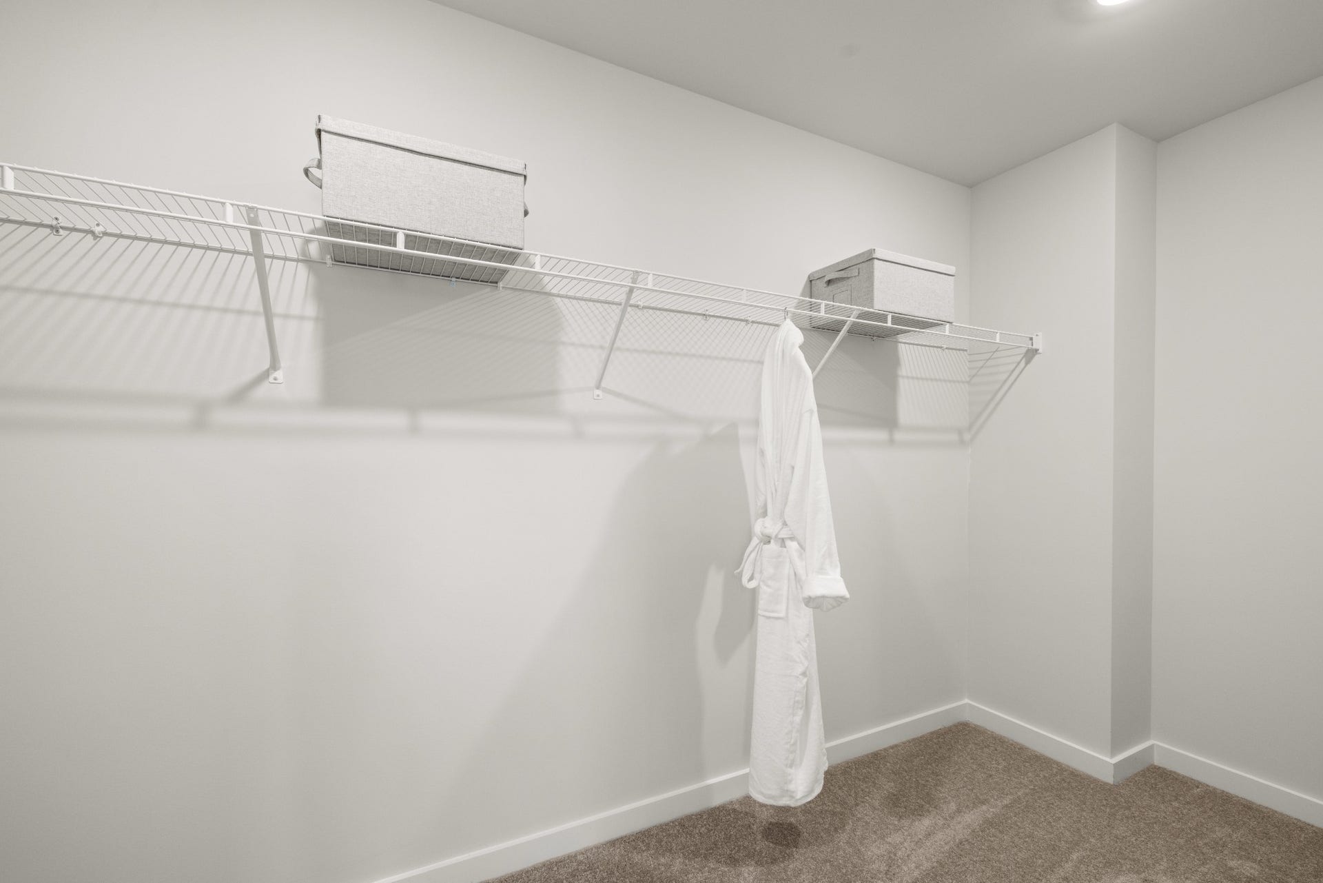 1321 Essem Drive, Murfreesboro, TN 37130 1321 Essem Drive, Murfreesboro, TN 37130