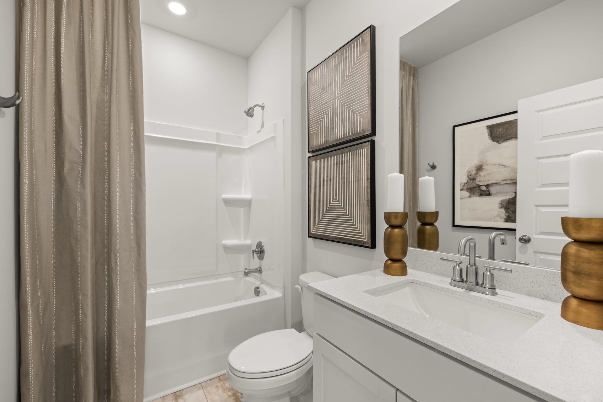 1321 Essem Drive, Murfreesboro, TN 37130 1321 Essem Drive, Murfreesboro, TN 37130