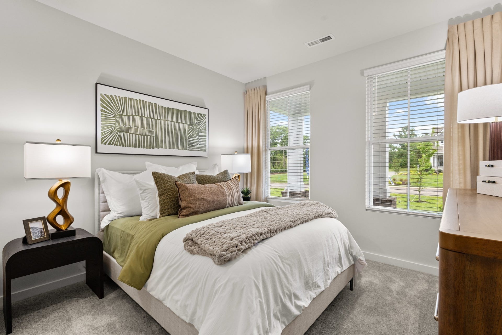 1321 Essem Drive, Murfreesboro, TN 37130 1321 Essem Drive, Murfreesboro, TN 37130