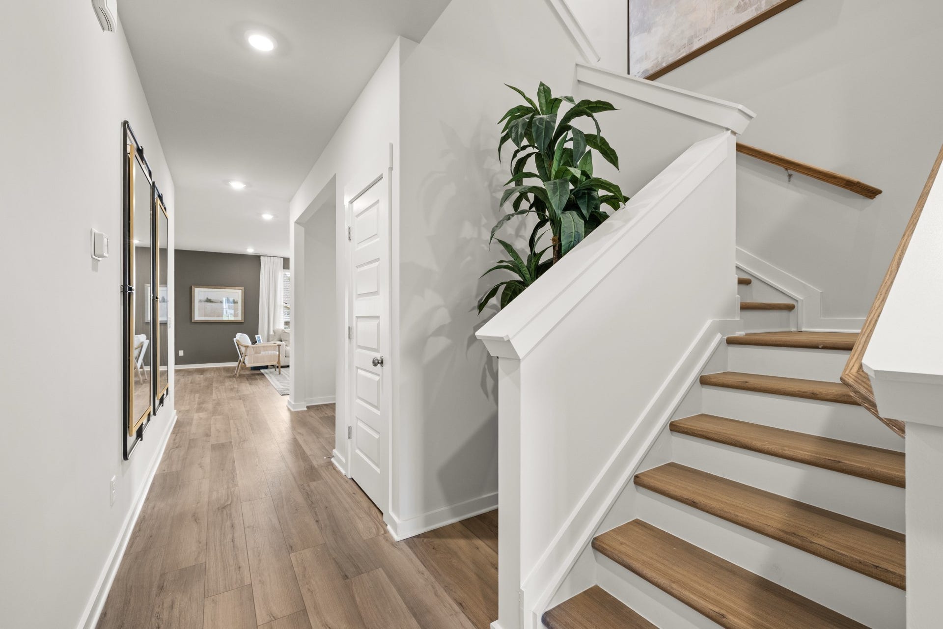 1321 Essem Drive, Murfreesboro, TN 37130 1321 Essem Drive, Murfreesboro, TN 37130