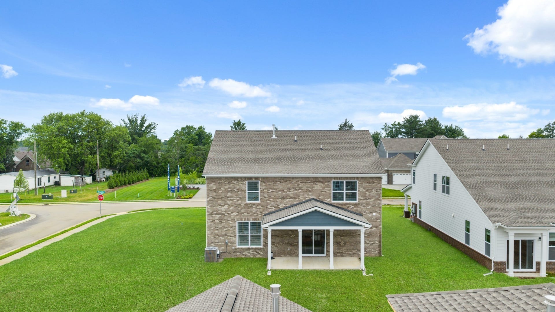 1321 Essem Drive, Murfreesboro, TN 37130 1321 Essem Drive, Murfreesboro, TN 37130