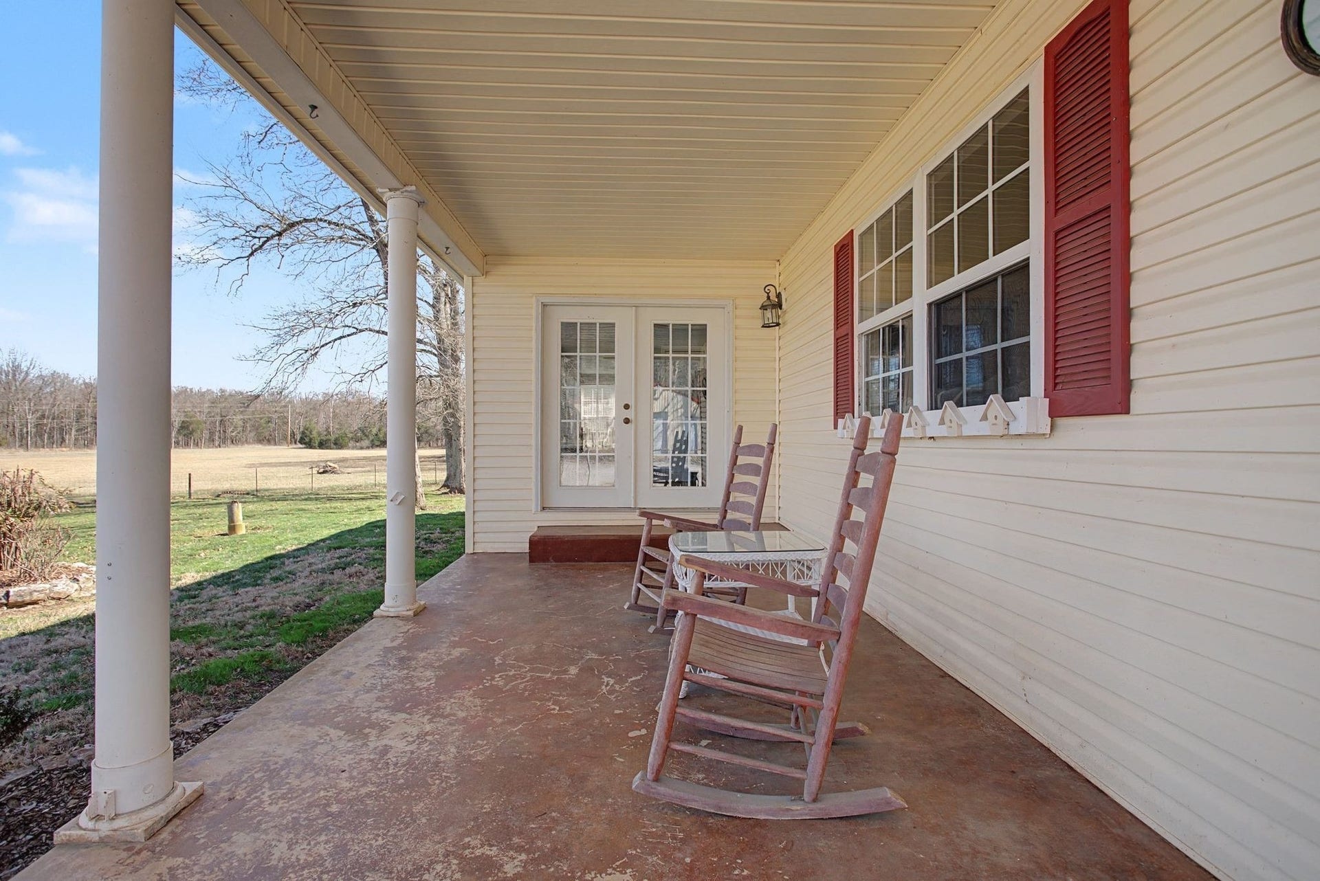 1545 Irwin Rd, Lewisburg, TN 37091 Rocking chair front porch overlooking peaceful front yrd