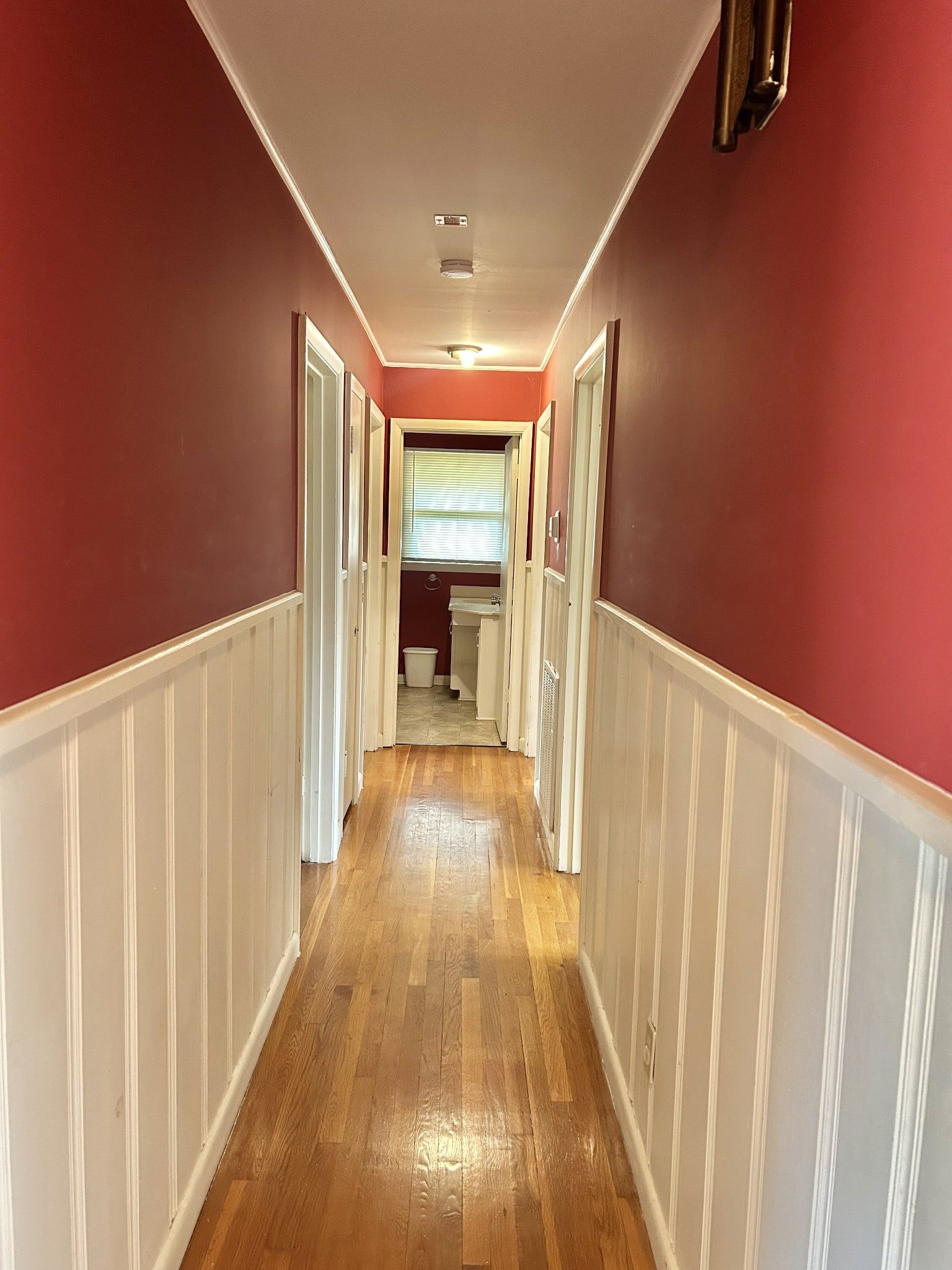 1301 Sycamore Dr, Manchester, TN 37355 1301 Sycamore Dr, Manchester, TN 37355