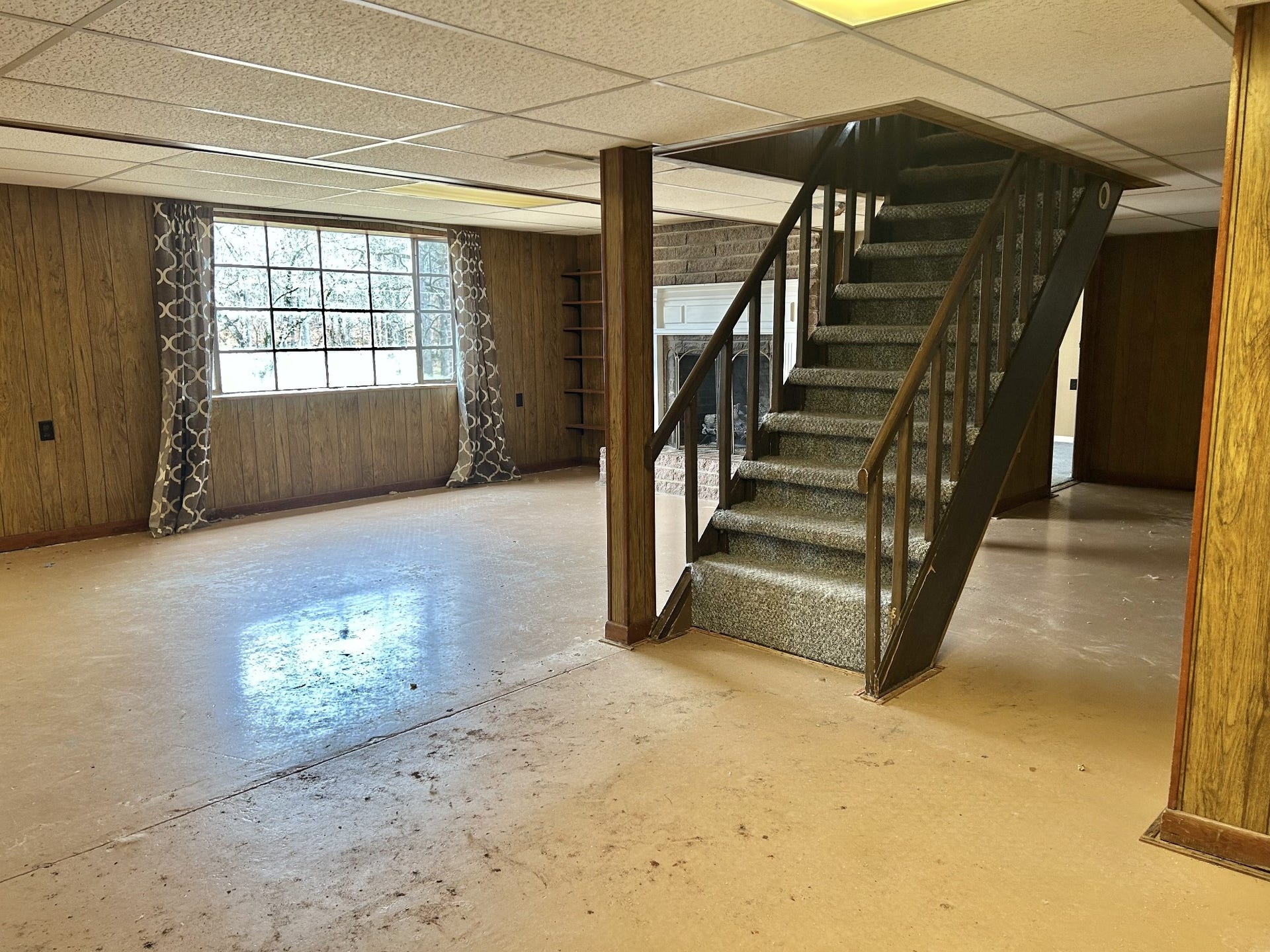 1301 Sycamore Dr, Manchester, TN 37355 1301 Sycamore Dr, Manchester, TN 37355