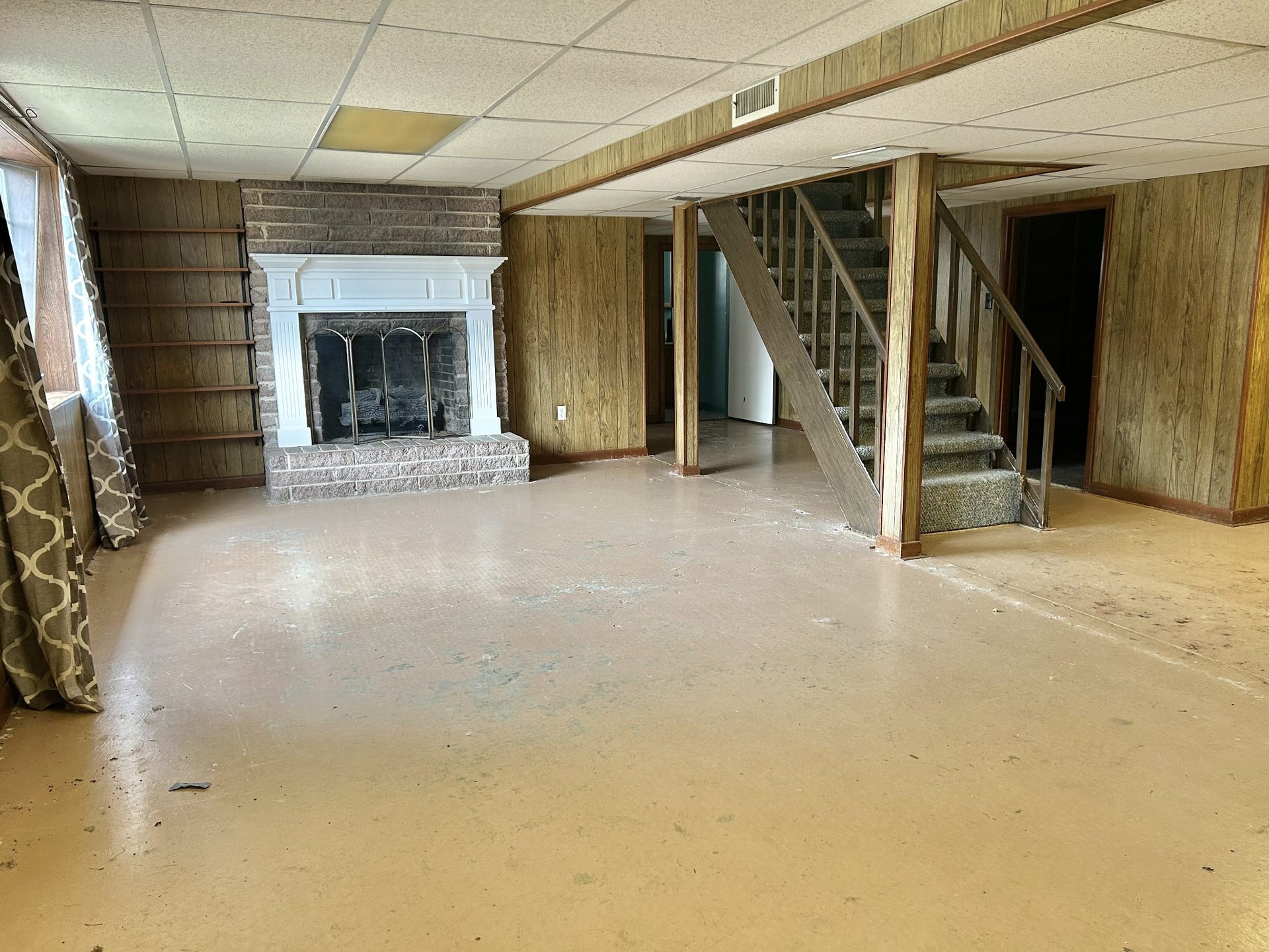 1301 Sycamore Dr, Manchester, TN 37355 1301 Sycamore Dr, Manchester, TN 37355