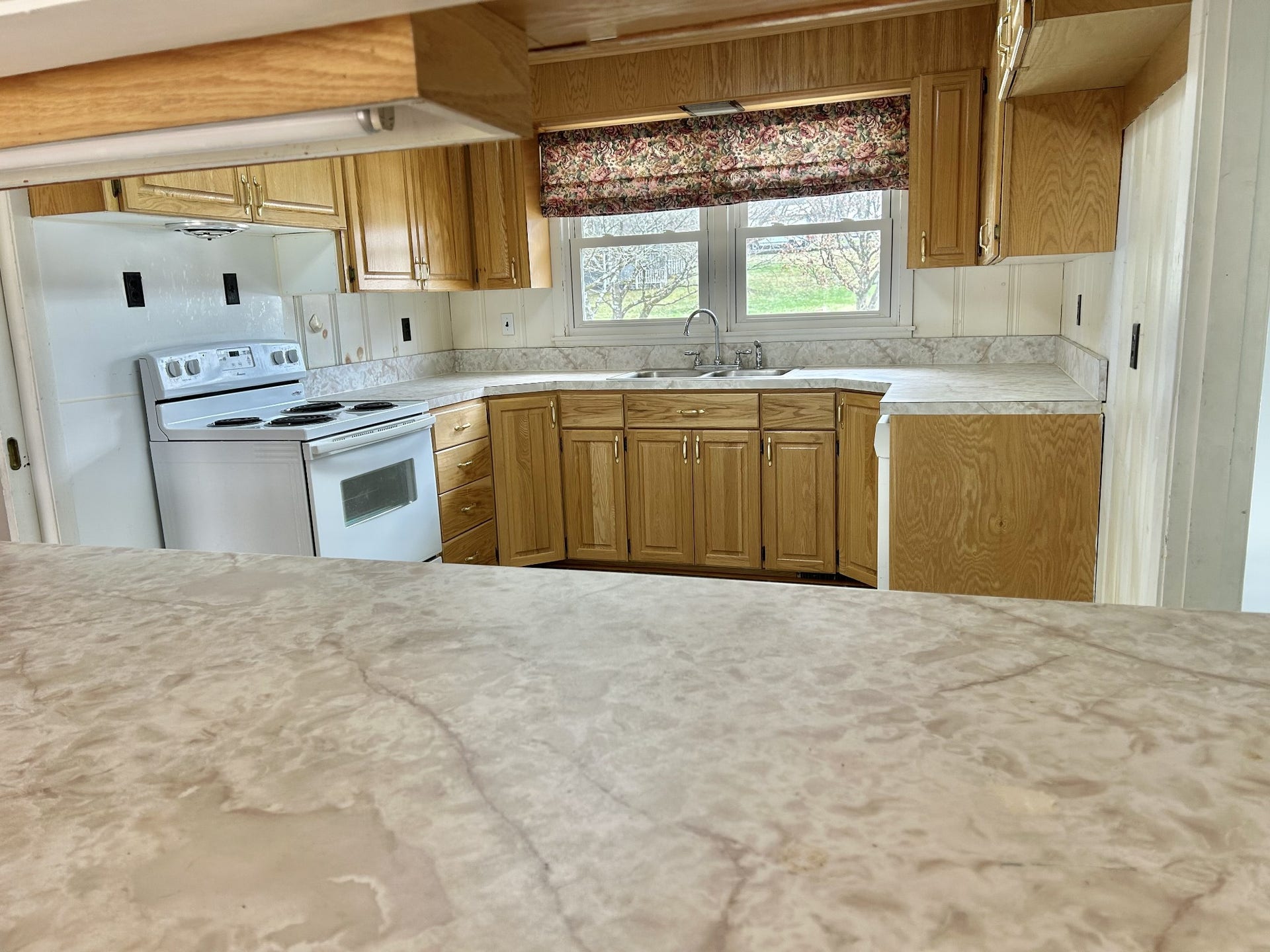 1301 Sycamore Dr, Manchester, TN 37355 1301 Sycamore Dr, Manchester, TN 37355