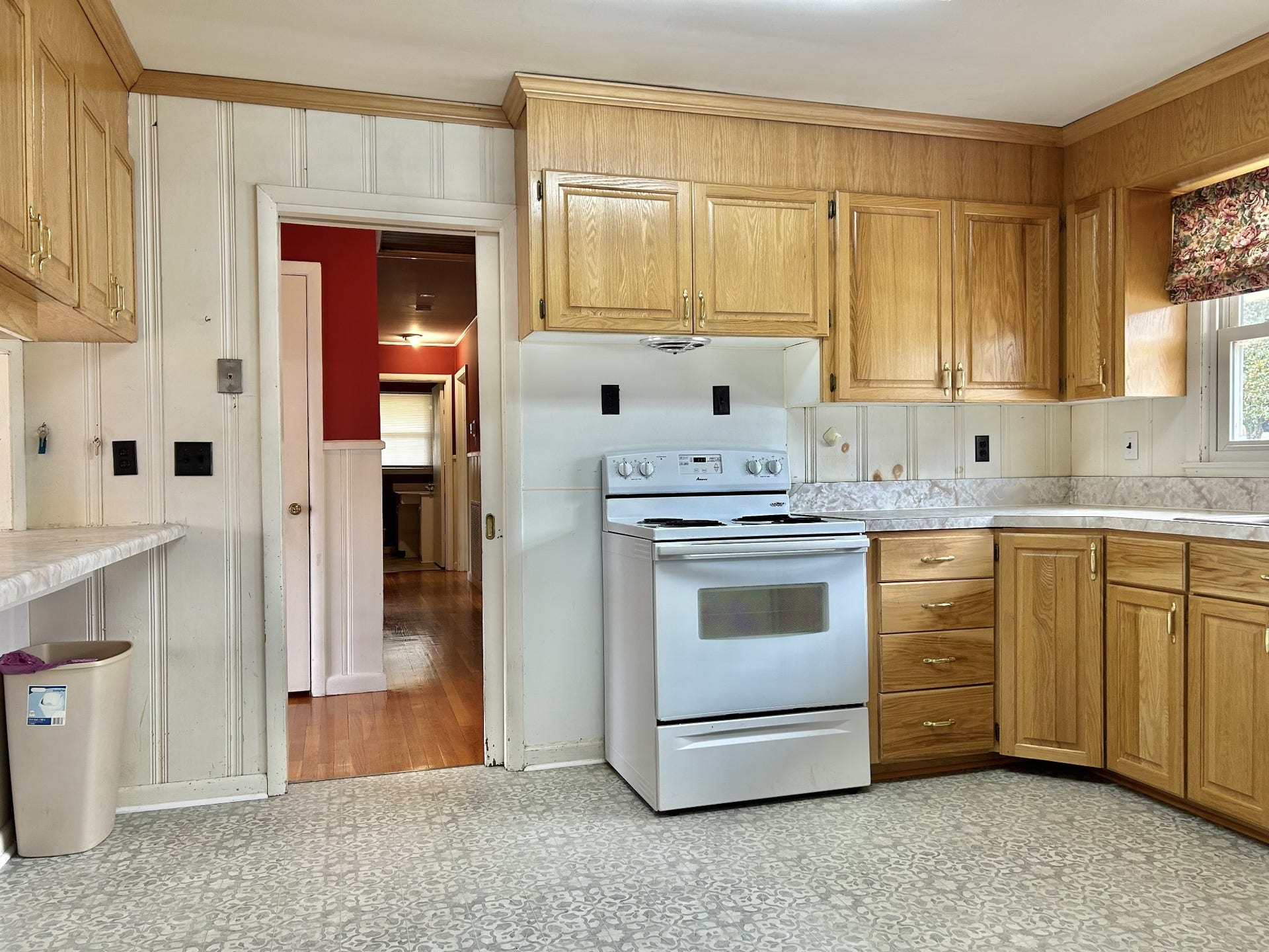 1301 Sycamore Dr, Manchester, TN 37355 1301 Sycamore Dr, Manchester, TN 37355