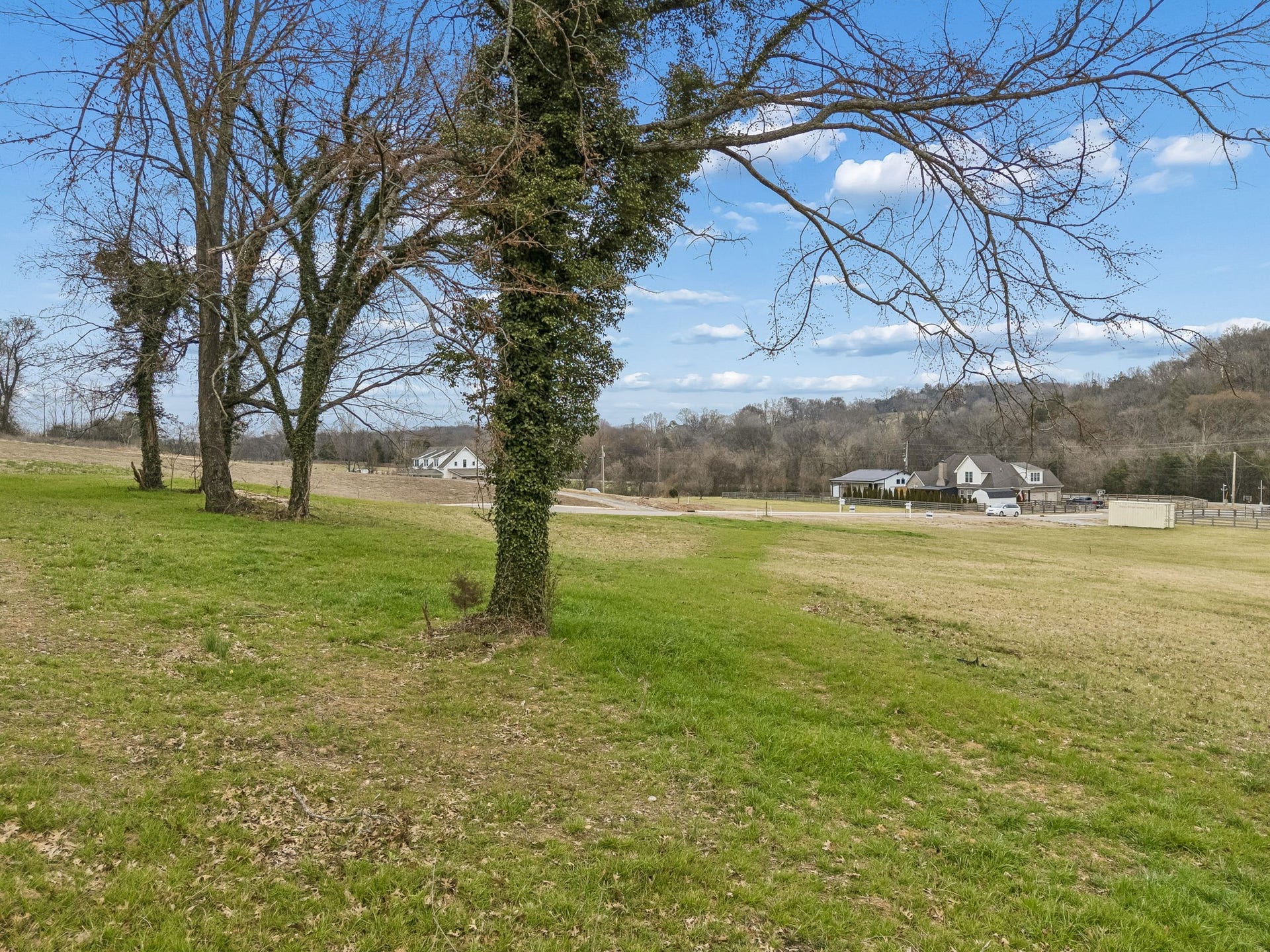 105 Heirloom Ln, Columbia, TN 38401