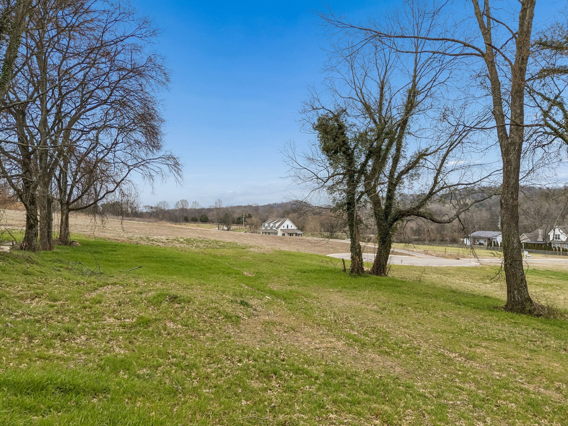 105 Heirloom Ln, Columbia, TN 38401
