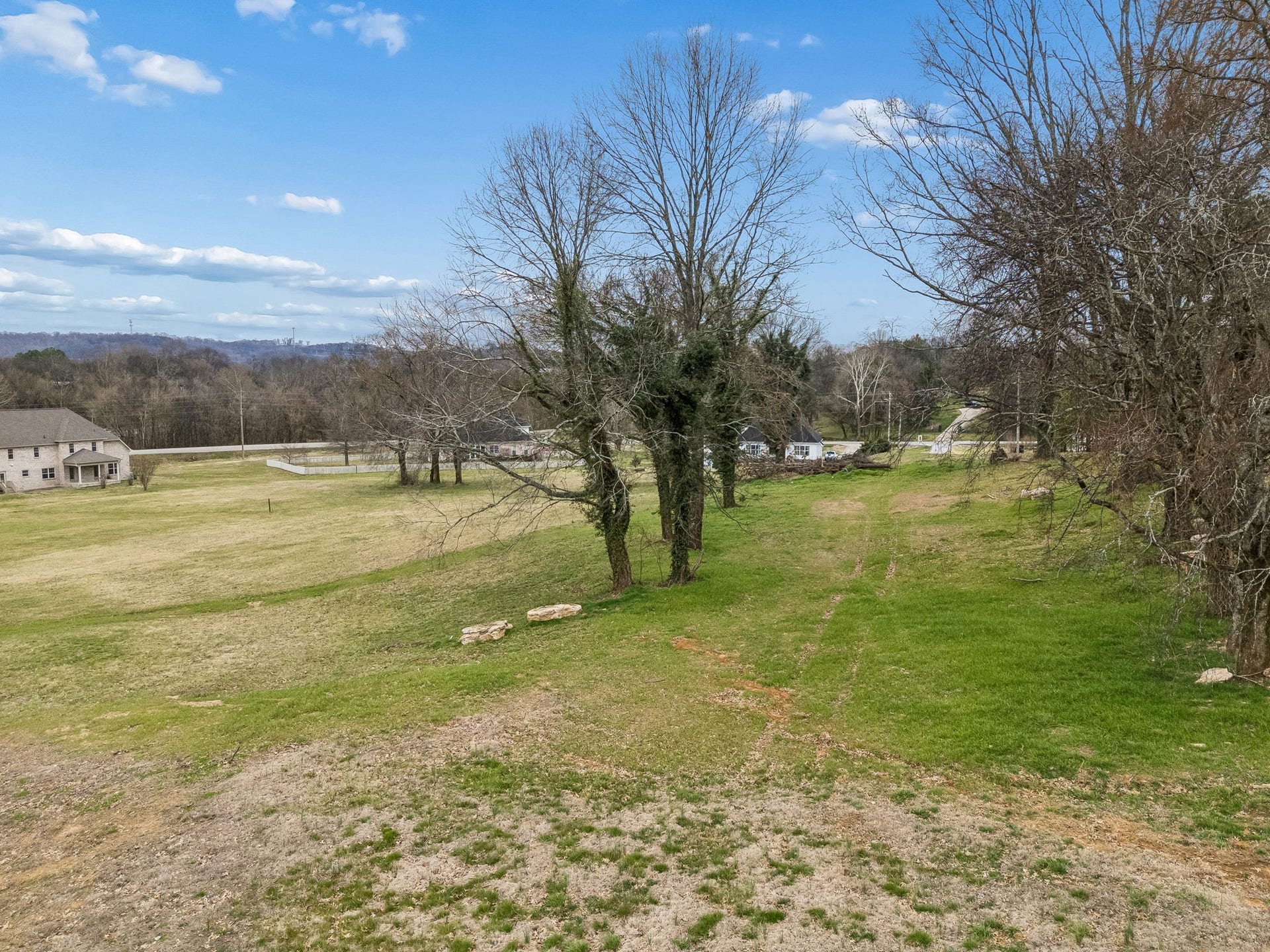 105 Heirloom Ln, Columbia, TN 38401
