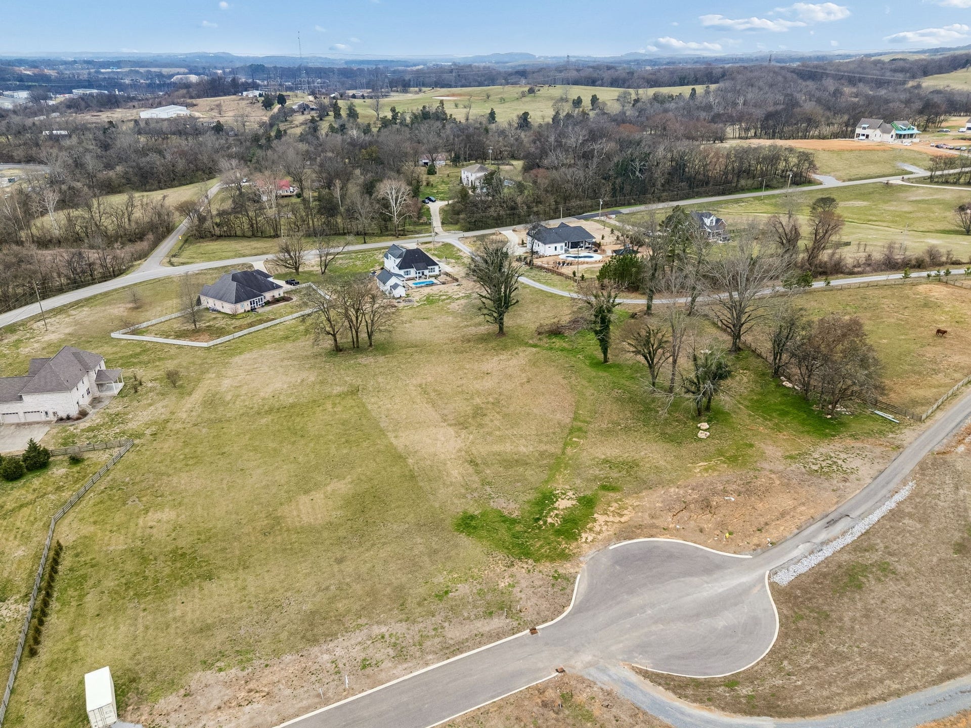 105 Heirloom Ln, Columbia, TN 38401
