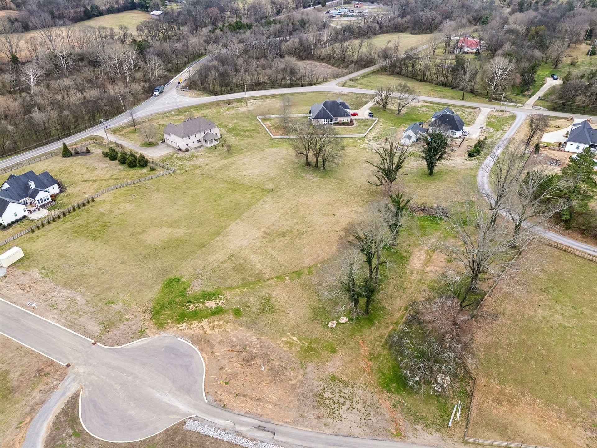 105 Heirloom Ln, Columbia, TN 38401