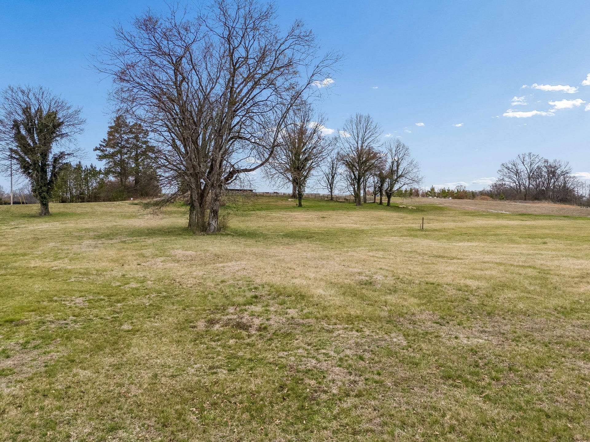 105 Heirloom Ln, Columbia, TN 38401