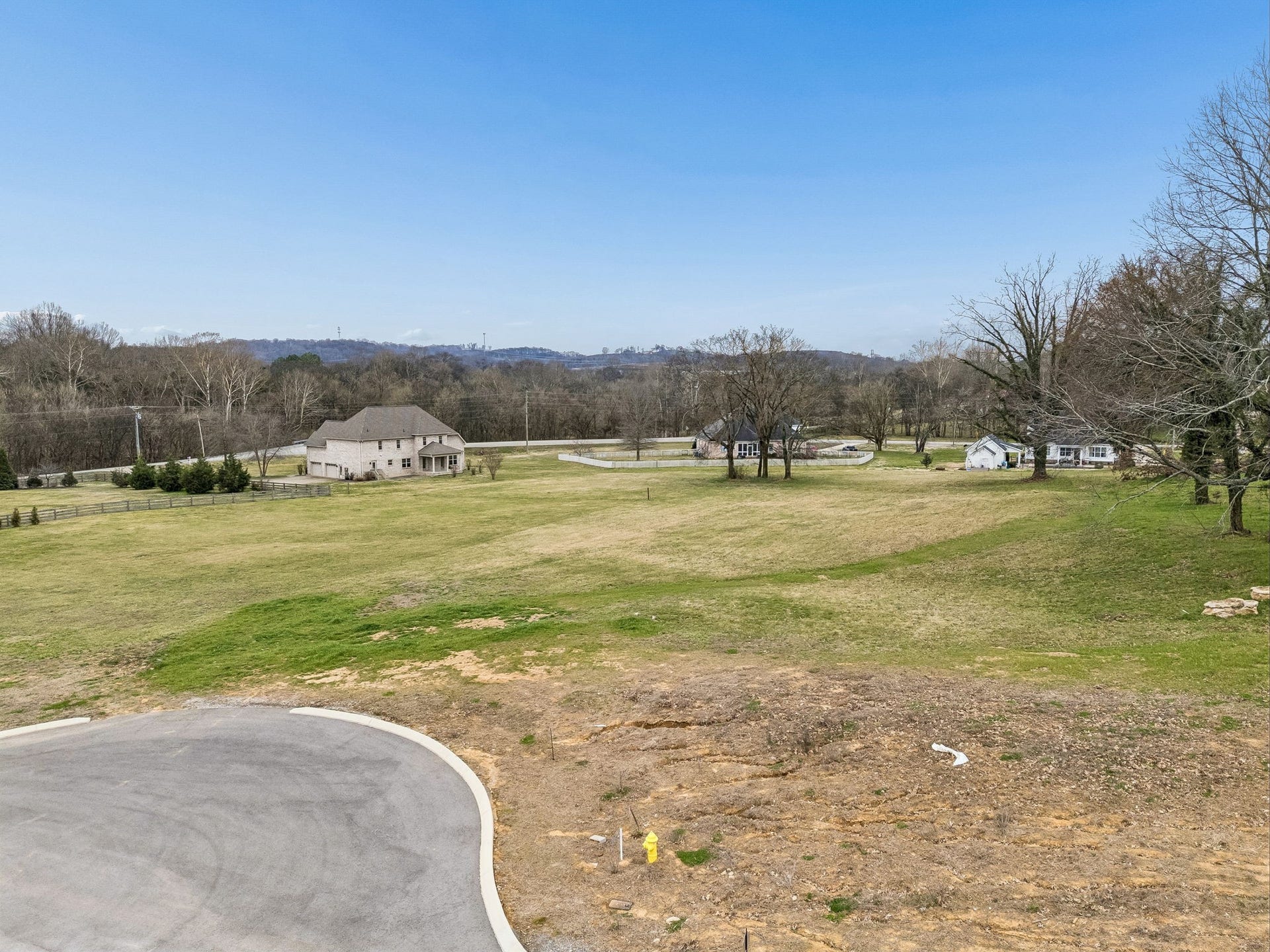 105 Heirloom Ln, Columbia, TN 38401