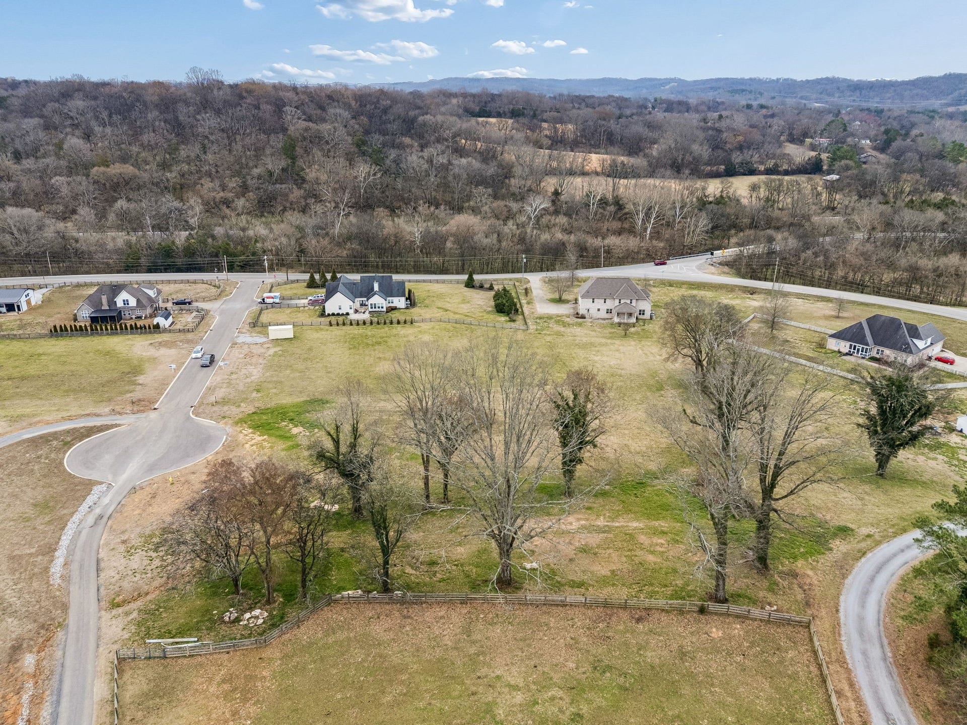105 Heirloom Ln, Columbia, TN 38401