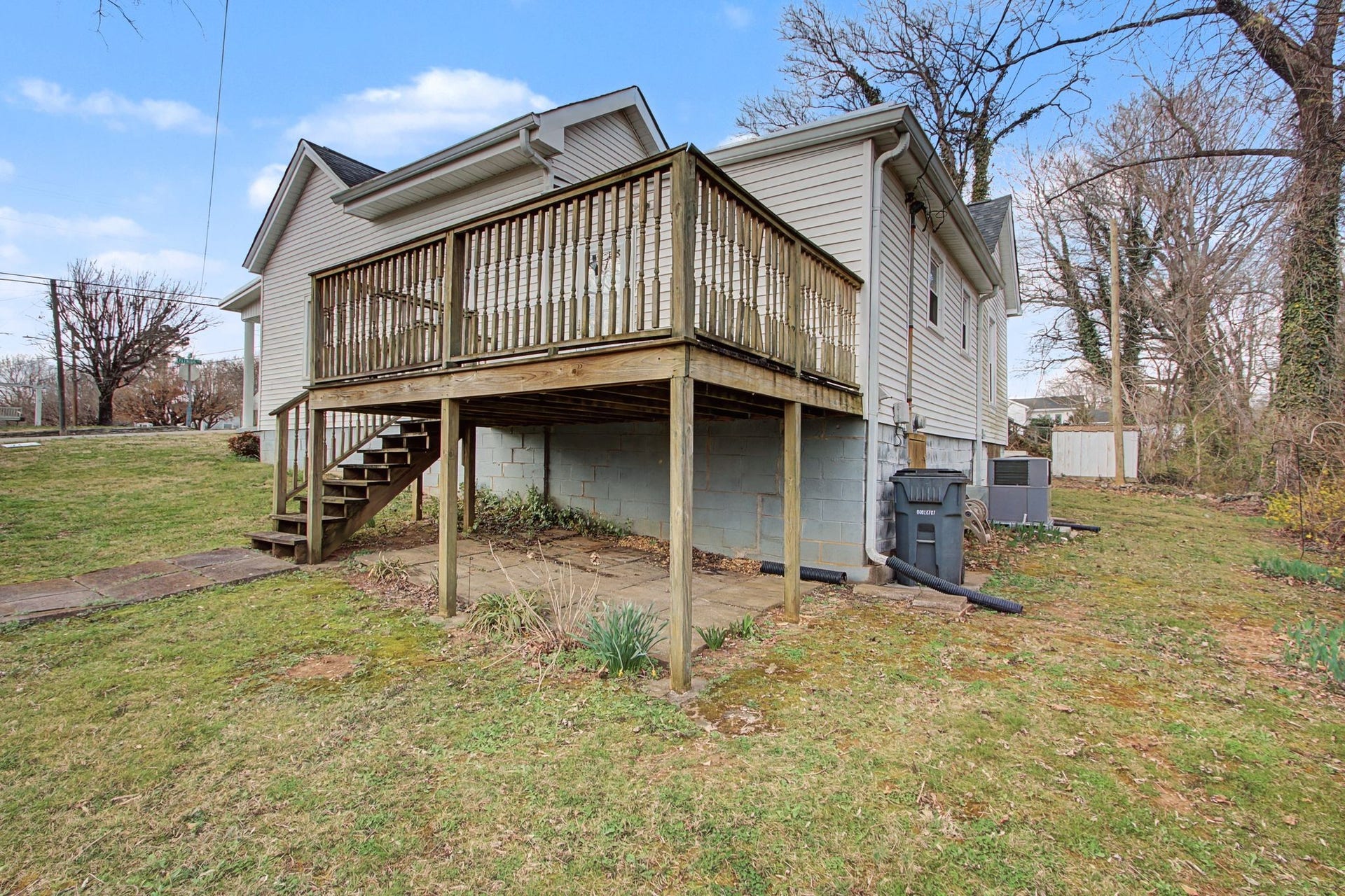704 Fleming St, Columbia, TN 38401 704 Fleming St, Columbia, TN 38401