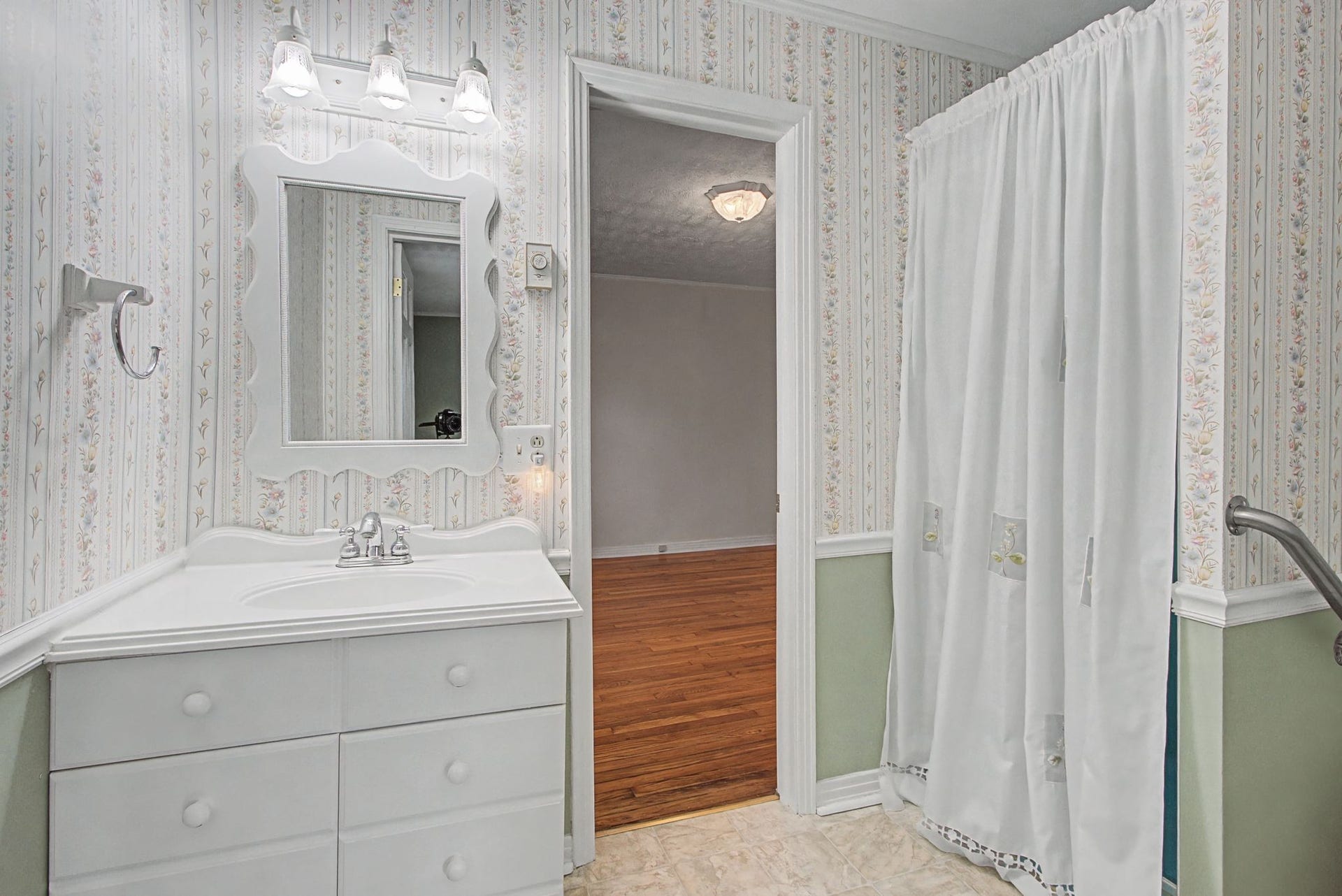 704 Fleming St, Columbia, TN 38401 704 Fleming St, Columbia, TN 38401