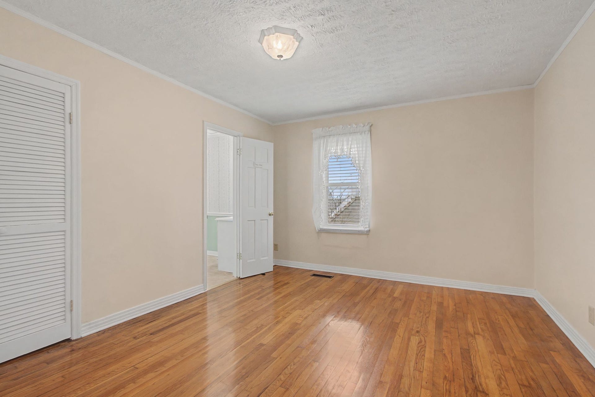 704 Fleming St, Columbia, TN 38401 704 Fleming St, Columbia, TN 38401