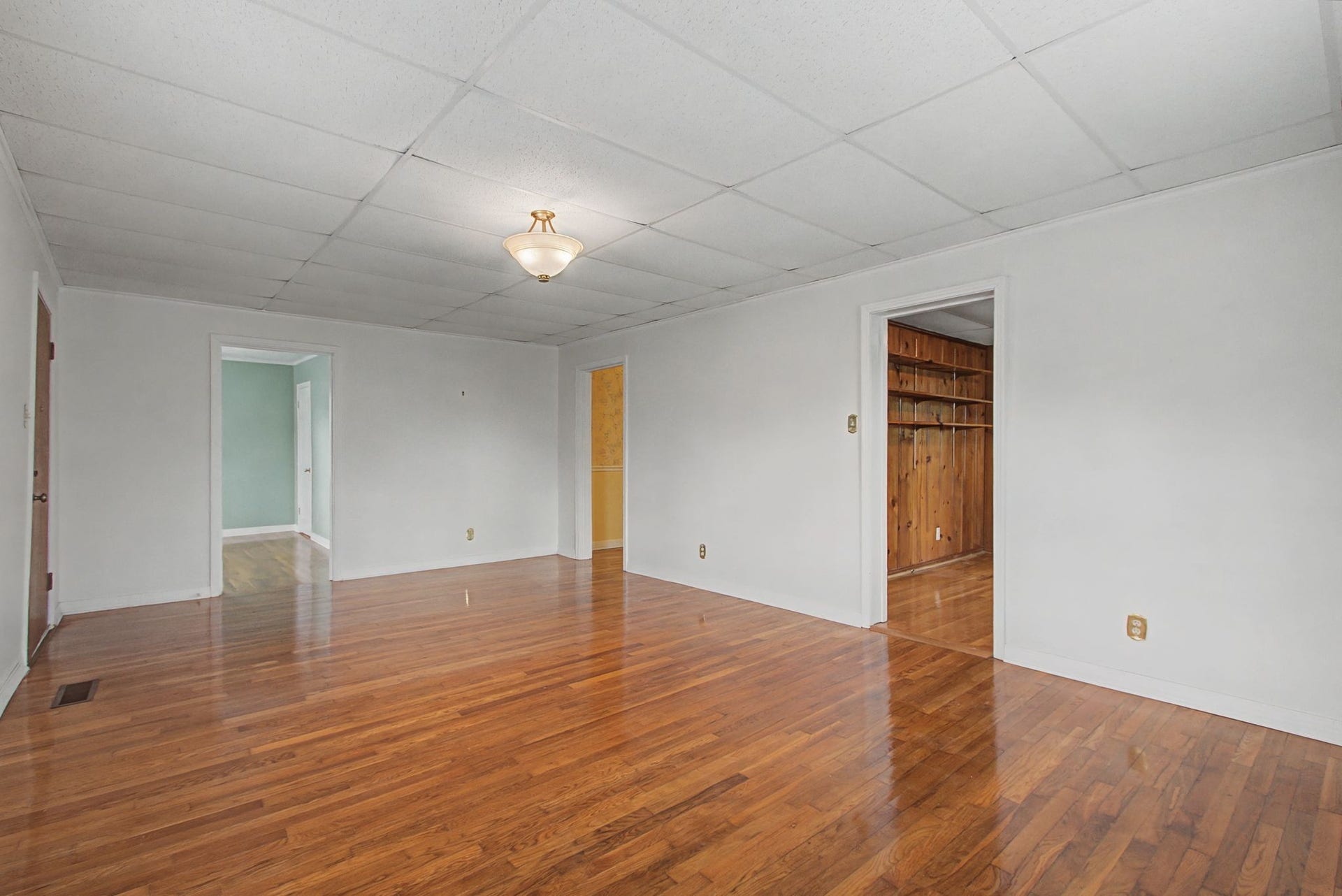 704 Fleming St, Columbia, TN 38401 704 Fleming St, Columbia, TN 38401