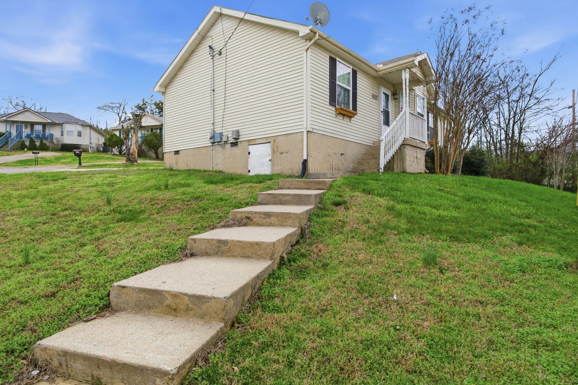 400 Shadetree Ct, Nashville, TN 37207
