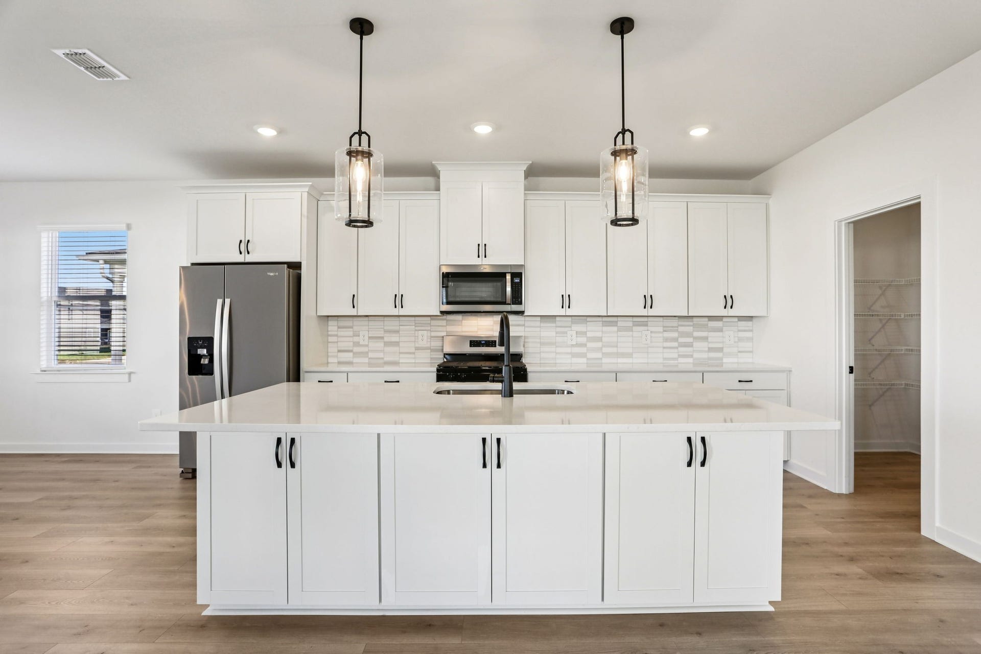 6930 Wayana Drive, Murfreesboro, TN 37127 6930 Wayana Drive, Murfreesboro, TN 37127