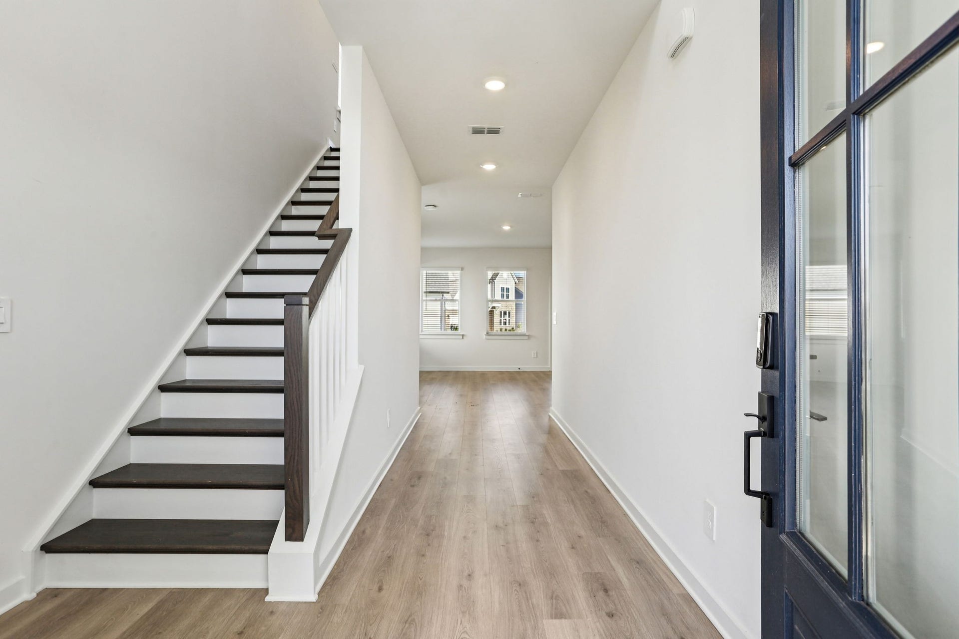 6930 Wayana Drive, Murfreesboro, TN 37127 6930 Wayana Drive, Murfreesboro, TN 37127