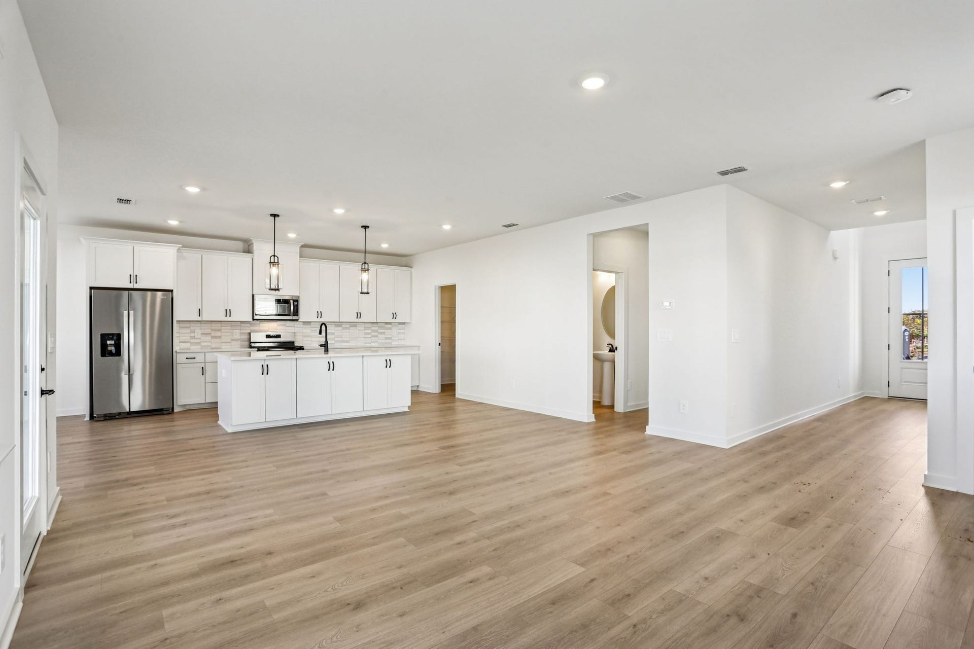 6930 Wayana Drive, Murfreesboro, TN 37127 6930 Wayana Drive, Murfreesboro, TN 37127