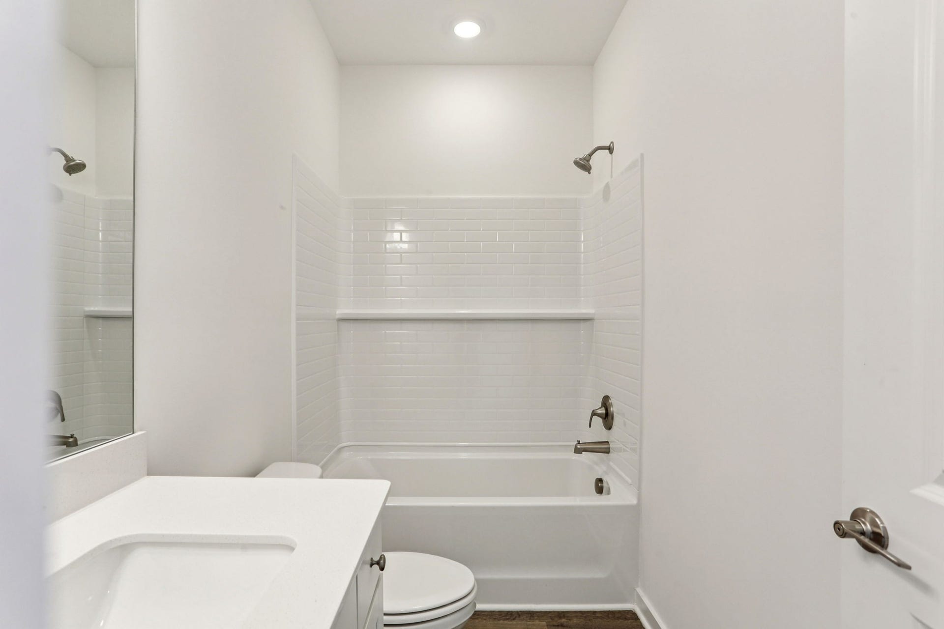 6915 Wayana Drive, Murfreesboro, TN 37127 6915 Wayana Drive, Murfreesboro, TN 37127