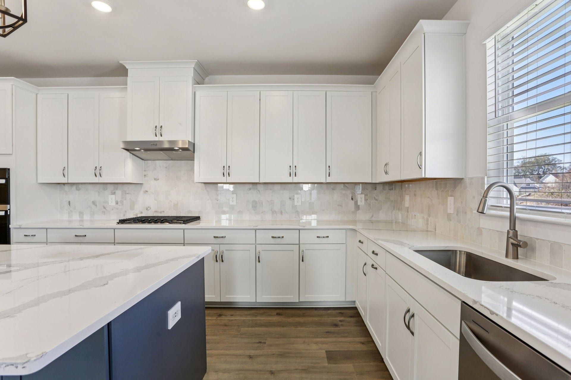6915 Wayana Drive, Murfreesboro, TN 37127 6915 Wayana Drive, Murfreesboro, TN 37127