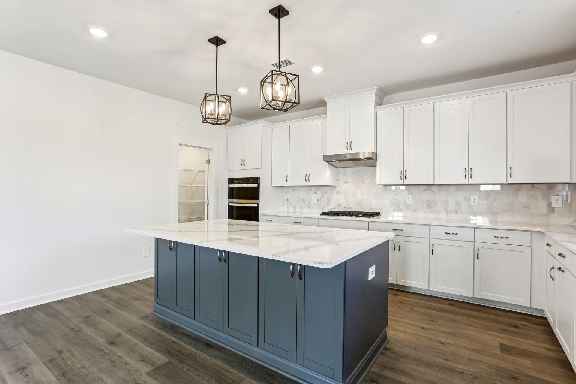 6915 Wayana Drive, Murfreesboro, TN 37127 6915 Wayana Drive, Murfreesboro, TN 37127