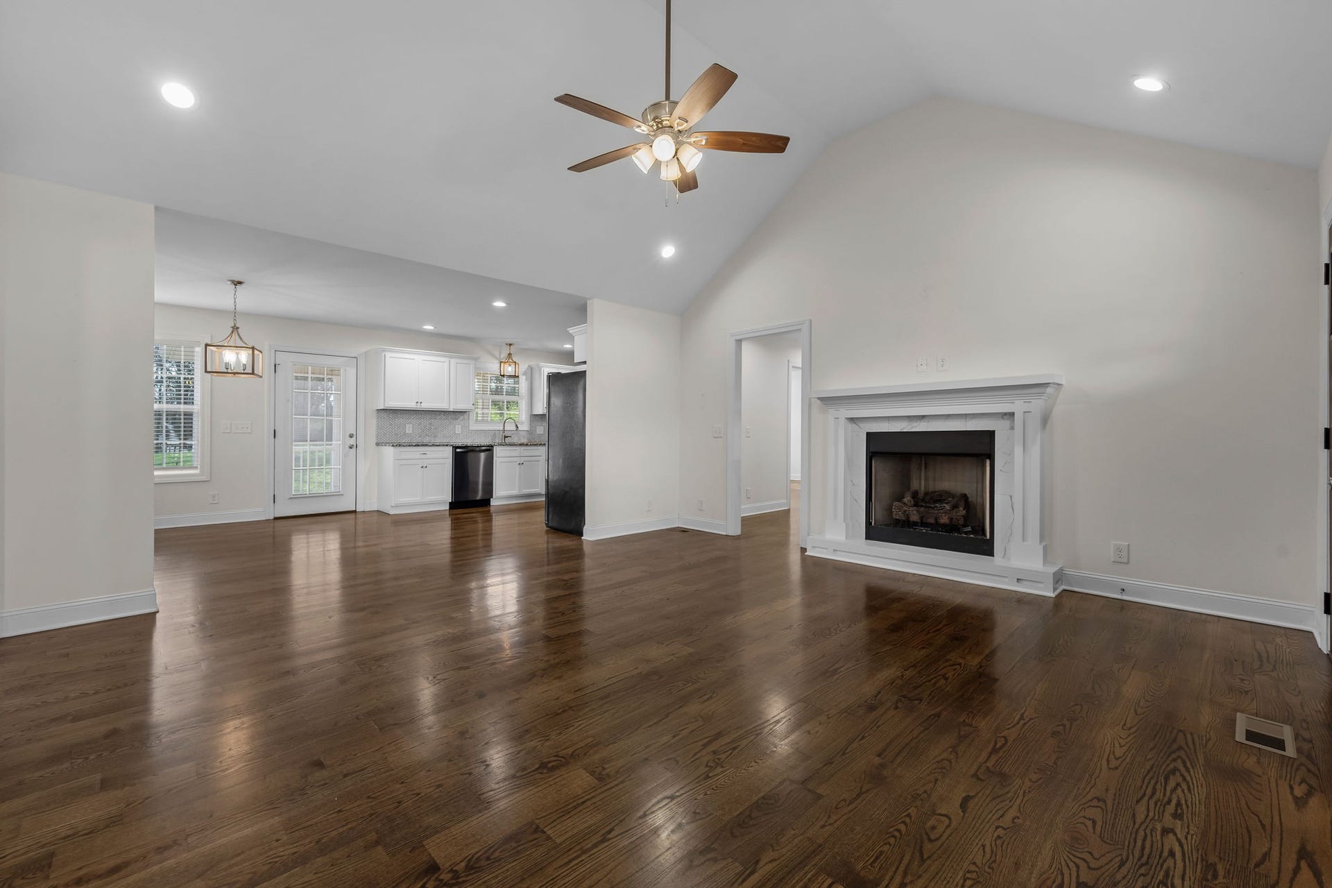 1536 Fairfield Pike, Shelbyville, TN 37160 1536 Fairfield Pike, Shelbyville, TN 37160