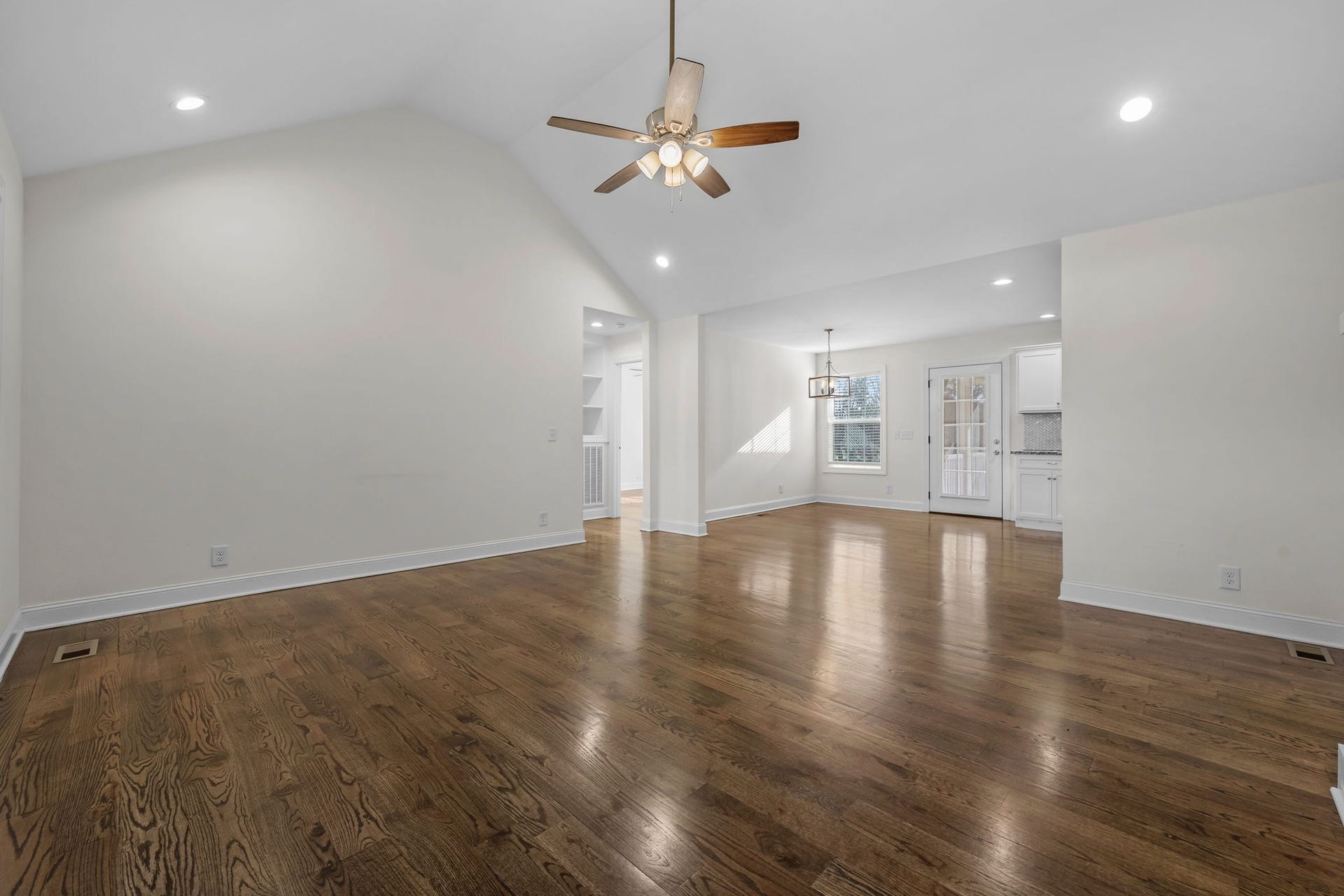1536 Fairfield Pike, Shelbyville, TN 37160 1536 Fairfield Pike, Shelbyville, TN 37160