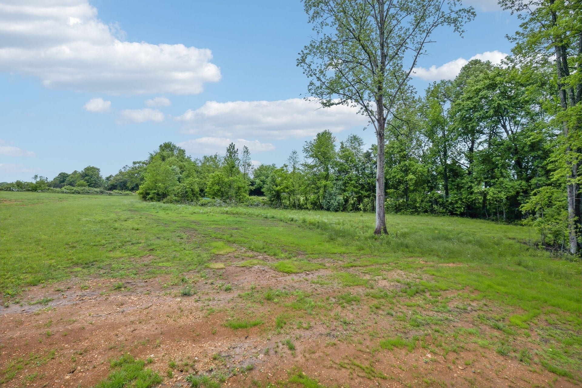 5004 Jim Cummings Highway, Woodbury, TN 37190 5004 Jim Cummings Highway, Woodbury, TN 37190