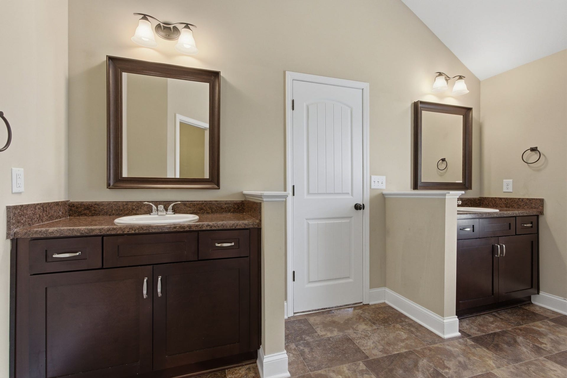 1749 Auburn Ln, Columbia, TN 38401 1749 Auburn Ln, Columbia, TN 38401