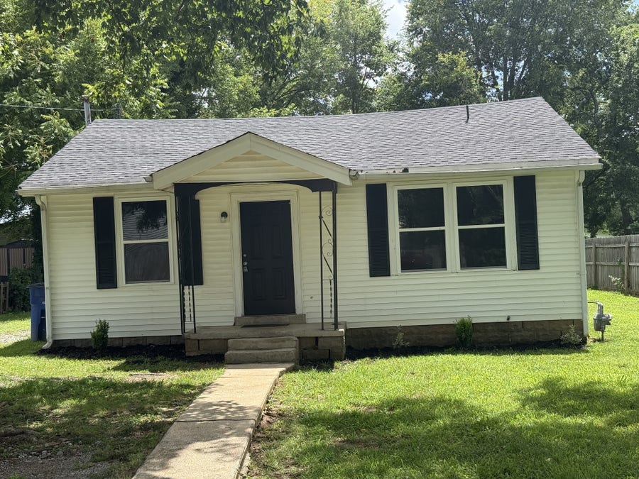 Property photo for 244 E Cedar St, Shelbyville, TN