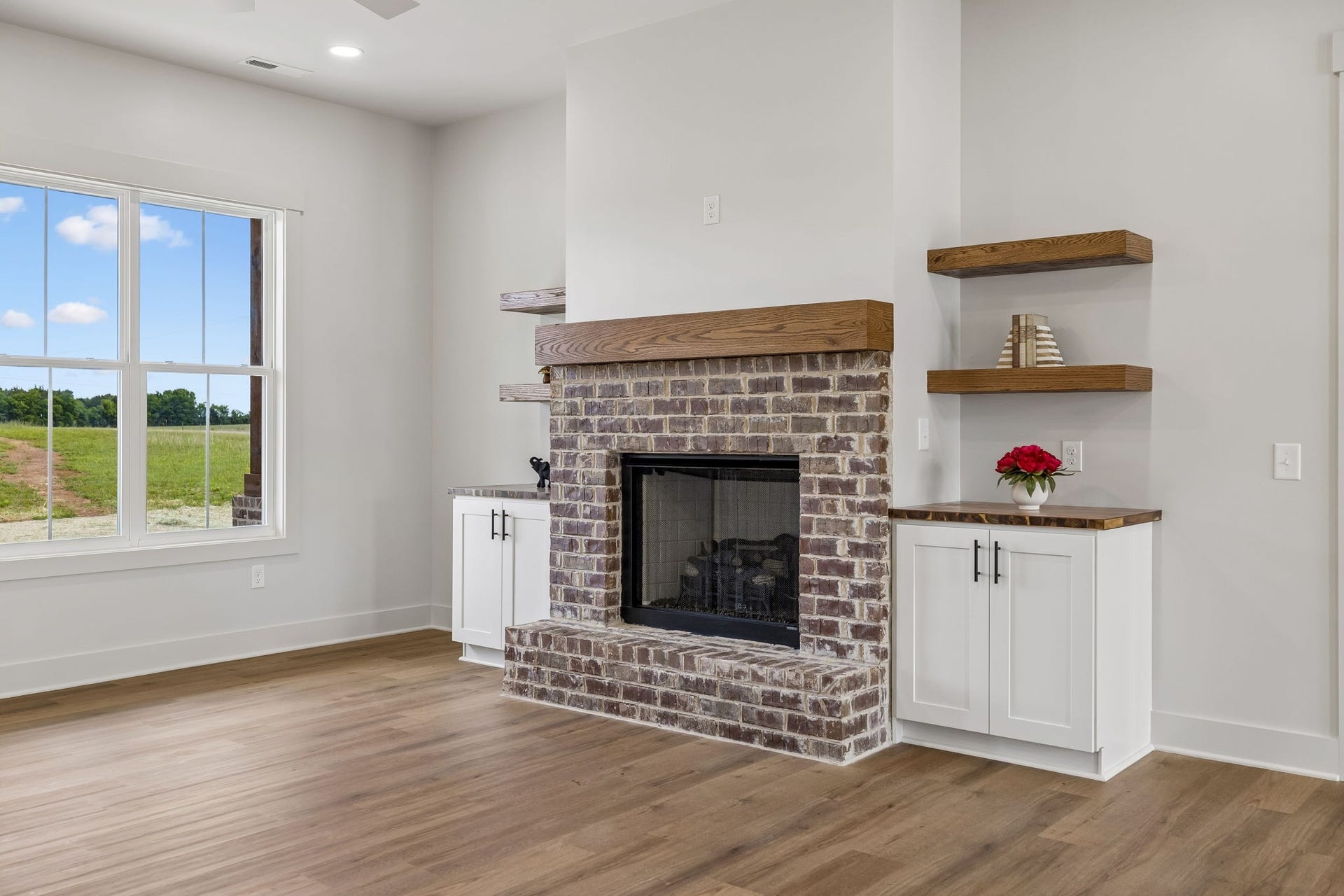 2797 Unionville Rd, Chapel Hill, TN 37034 2797 Unionville Rd, Chapel Hill, TN 37034