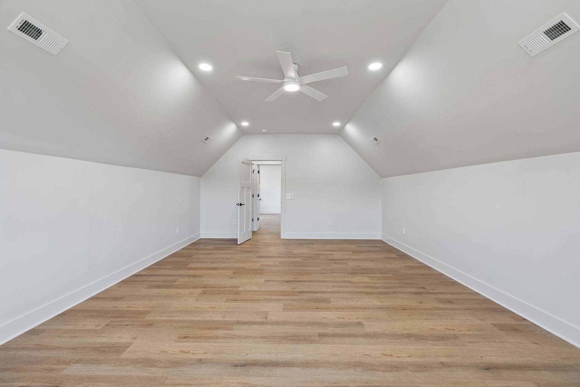 2797 Unionville Rd, Chapel Hill, TN 37034 2797 Unionville Rd, Chapel Hill, TN 37034