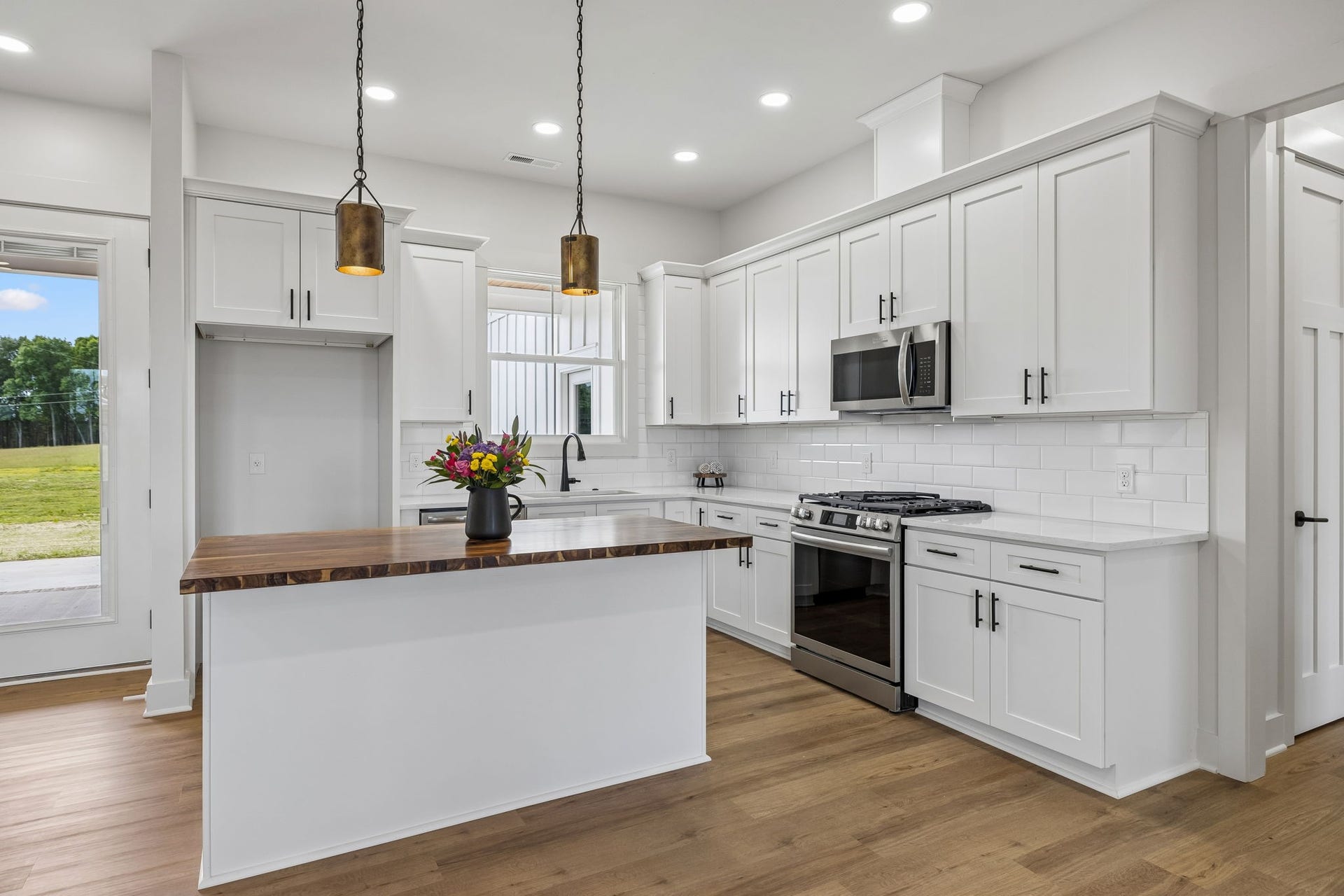 2797 Unionville Rd, Chapel Hill, TN 37034 2797 Unionville Rd, Chapel Hill, TN 37034