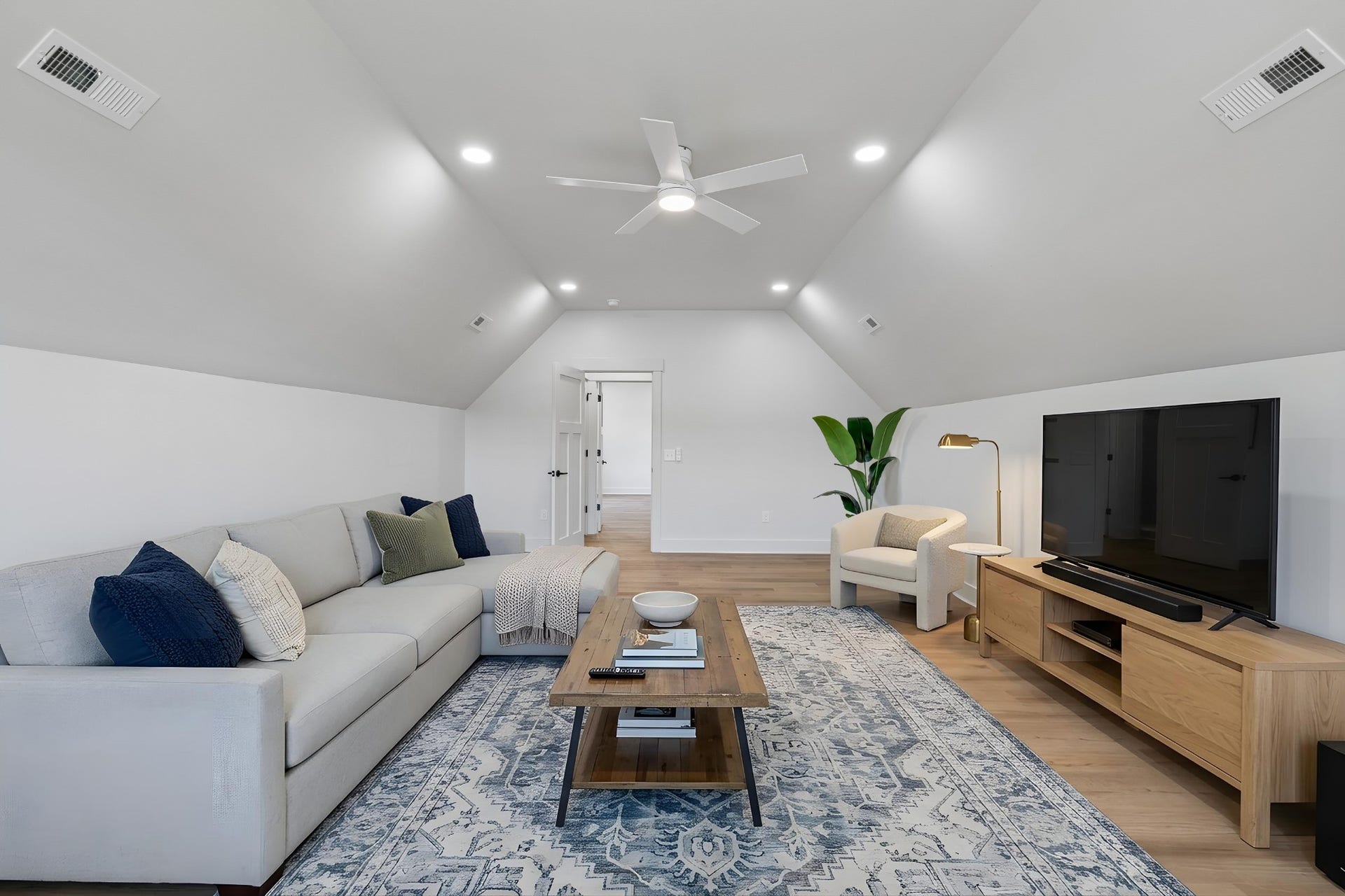 2797 Unionville Rd, Chapel Hill, TN 37034 2797 Unionville Rd, Chapel Hill, TN 37034