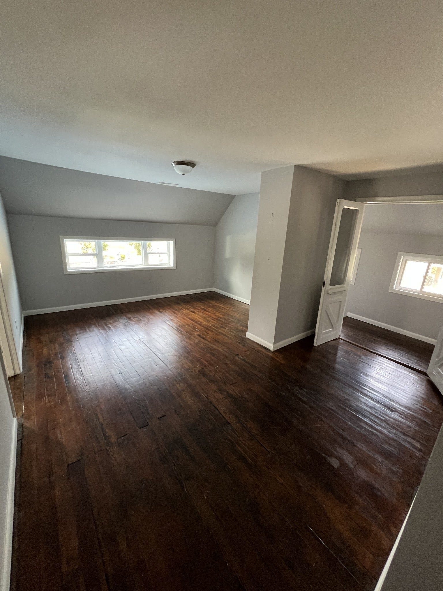 201 Pleasant St, Mount Pleasant, TN 38474 Second Floor Living Room