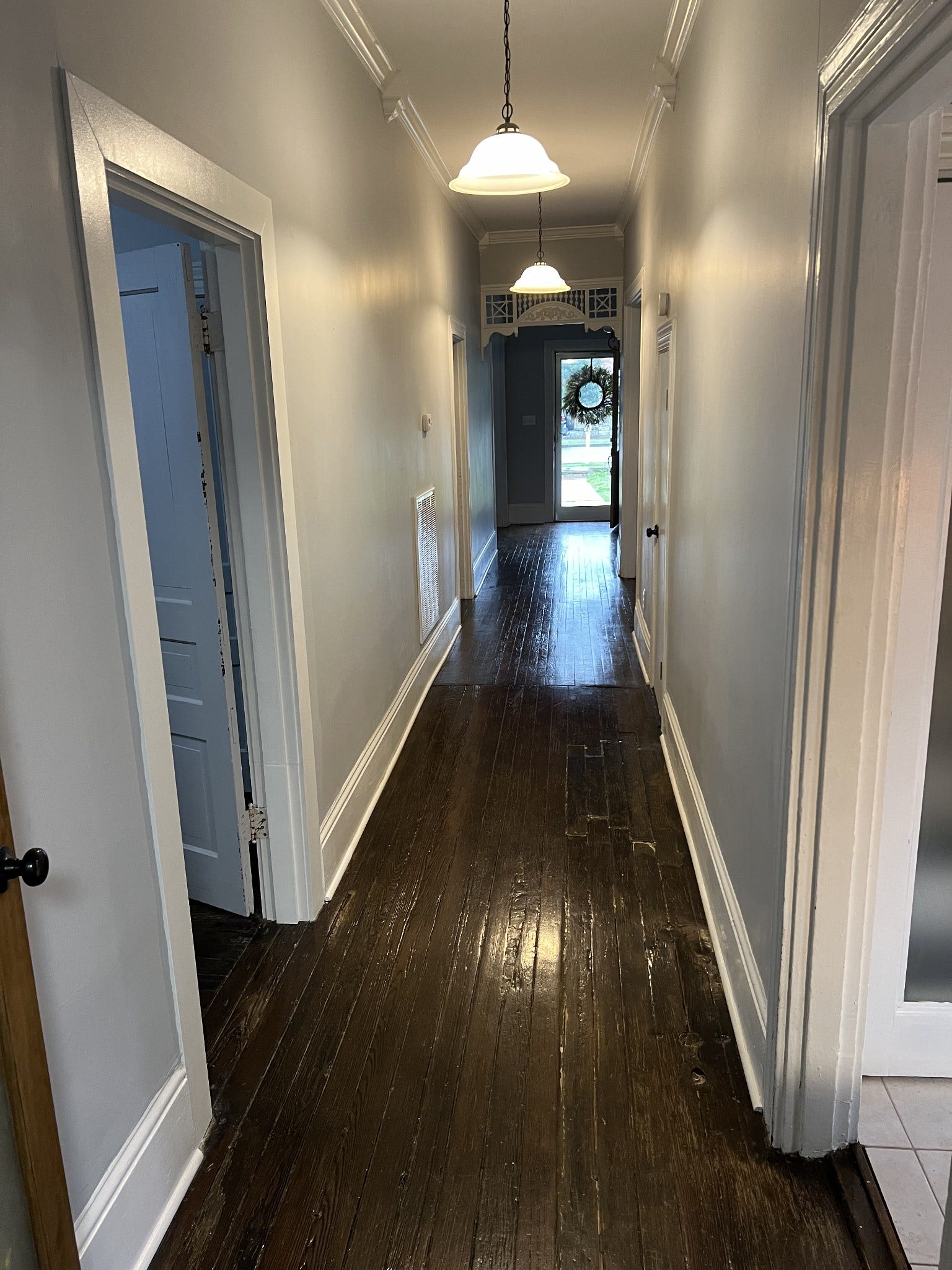 201 Pleasant St, Mount Pleasant, TN 38474 Main Floor hallway