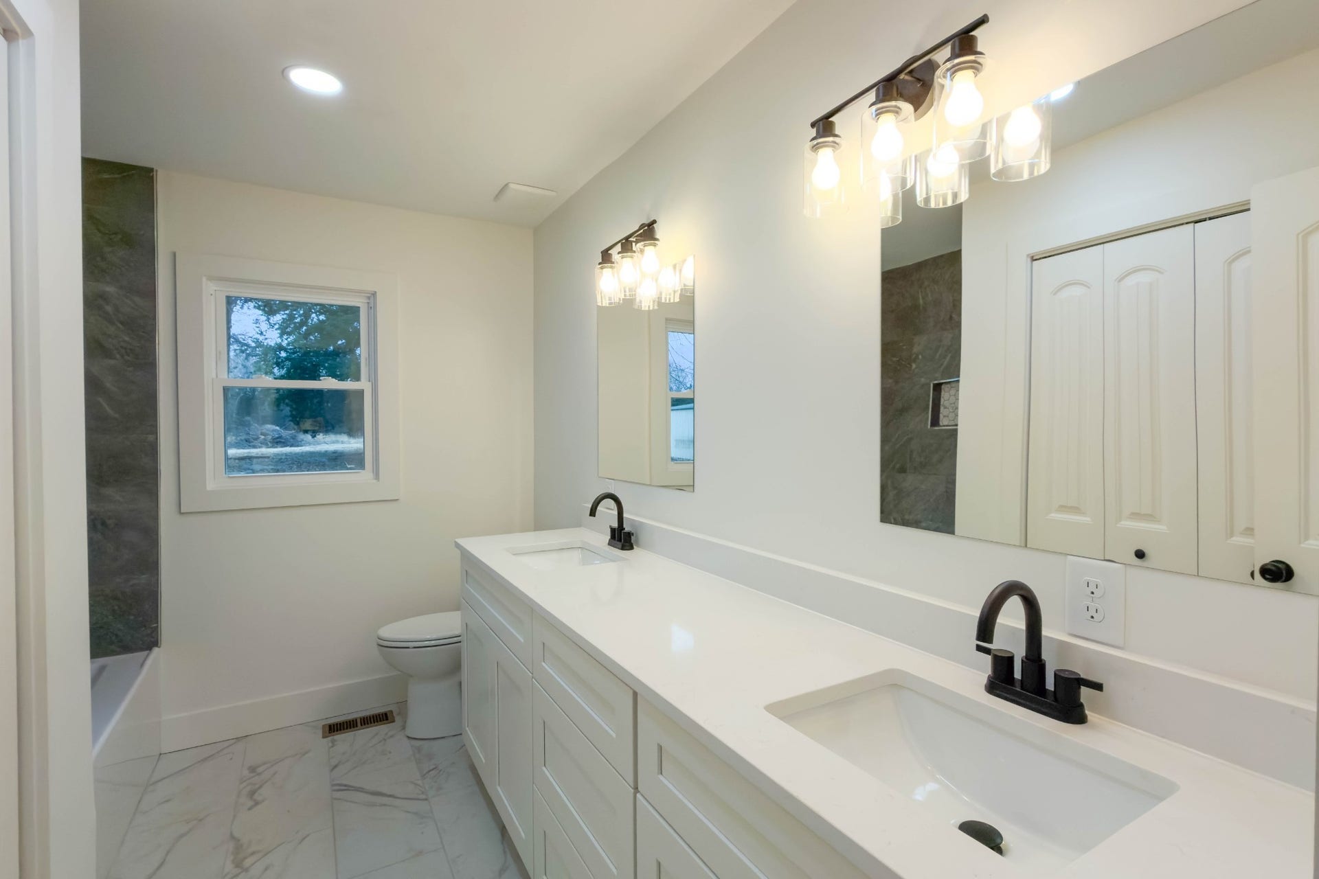 2239 Hunter Bills Rd, Lewisburg, TN 37091