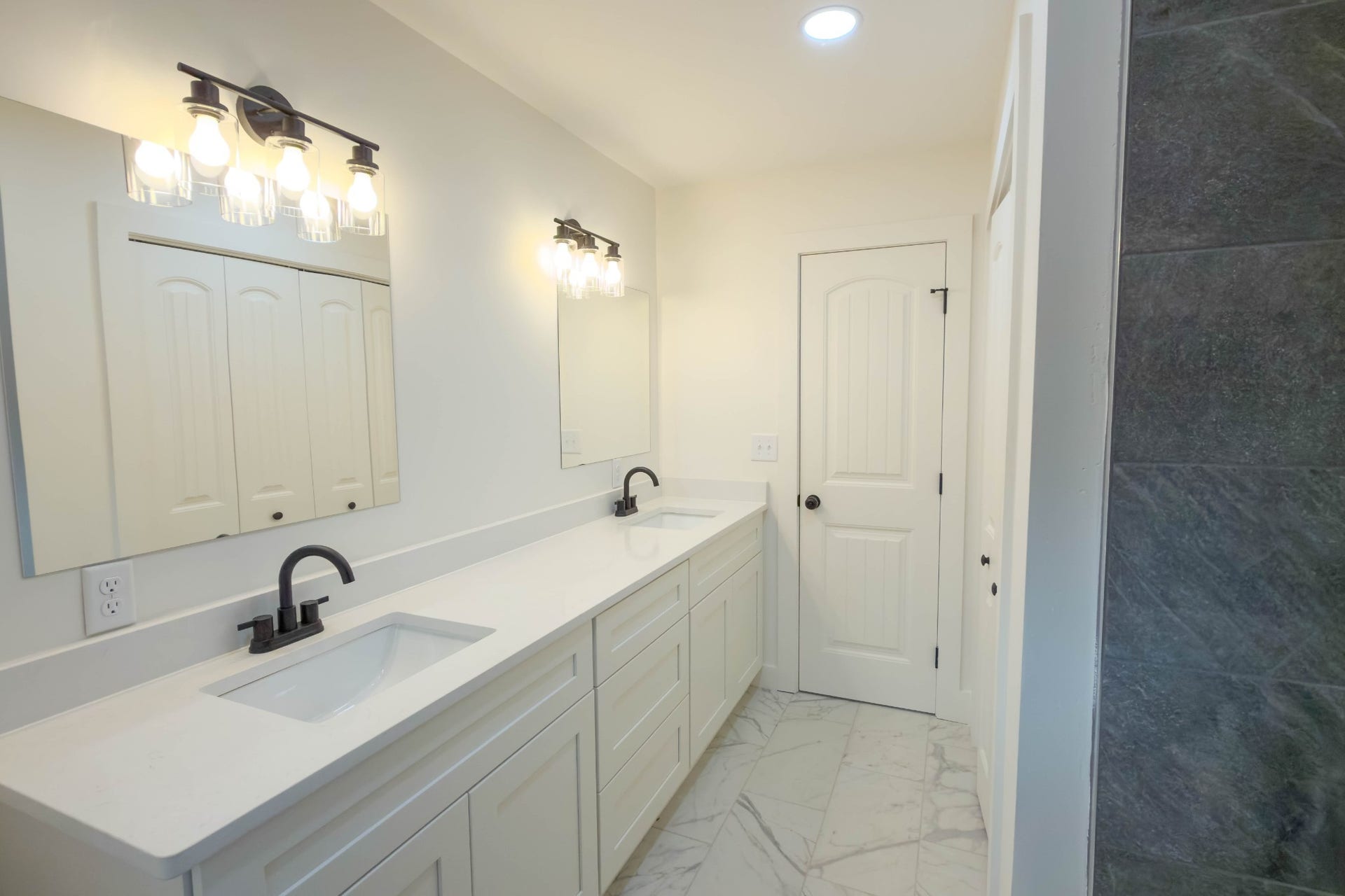 2239 Hunter Bills Rd, Lewisburg, TN 37091
