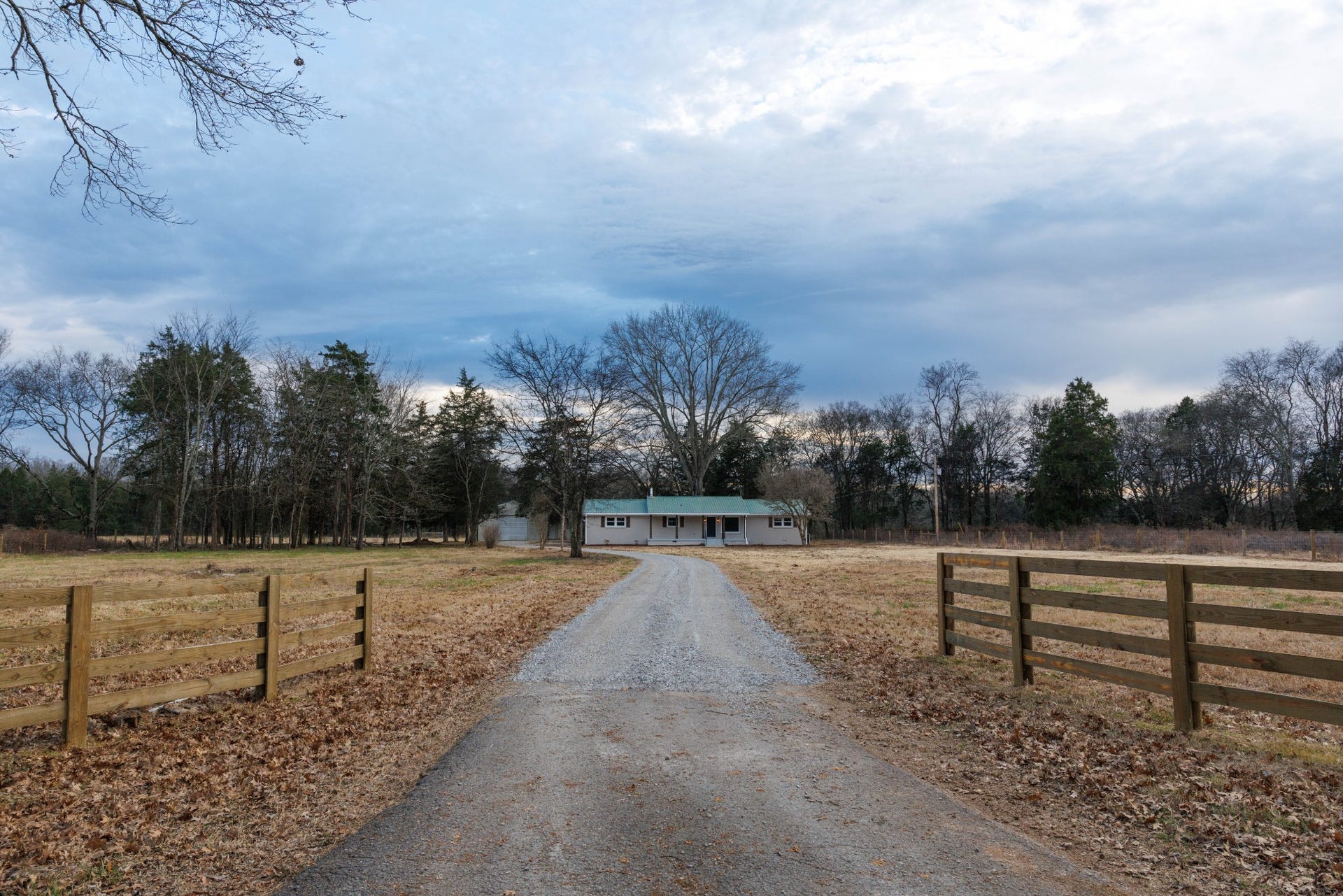 2239 Hunter Bills Rd, Lewisburg, TN 37091