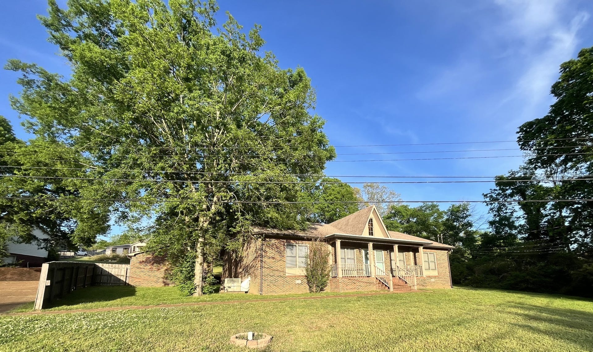 5001/2 Oakwood Dr, Columbia, TN 38401 5001/2 Oakwood Dr, Columbia, TN 38401
