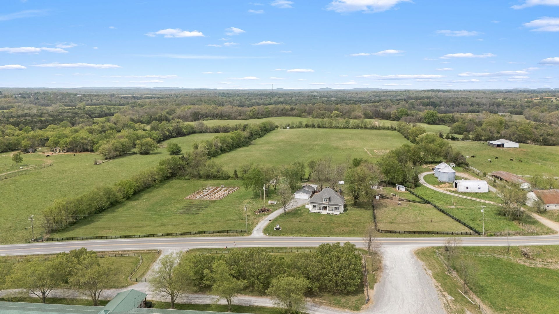 1146 Highway 64 W, Shelbyville, TN 37160 1146 Highway 64 W, Shelbyville, TN 37160