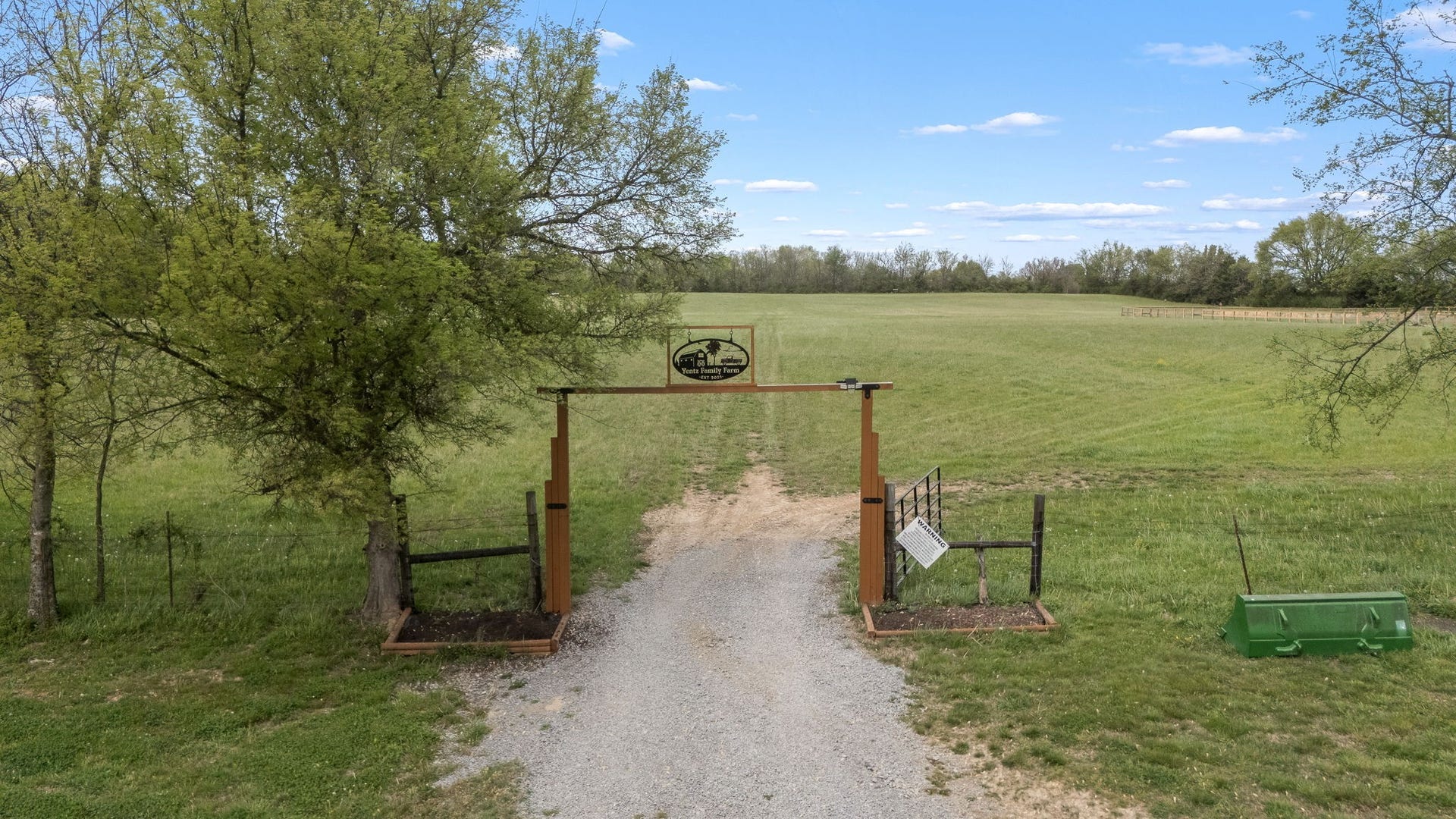 1146 Highway 64 W, Shelbyville, TN 37160 1146 Highway 64 W, Shelbyville, TN 37160
