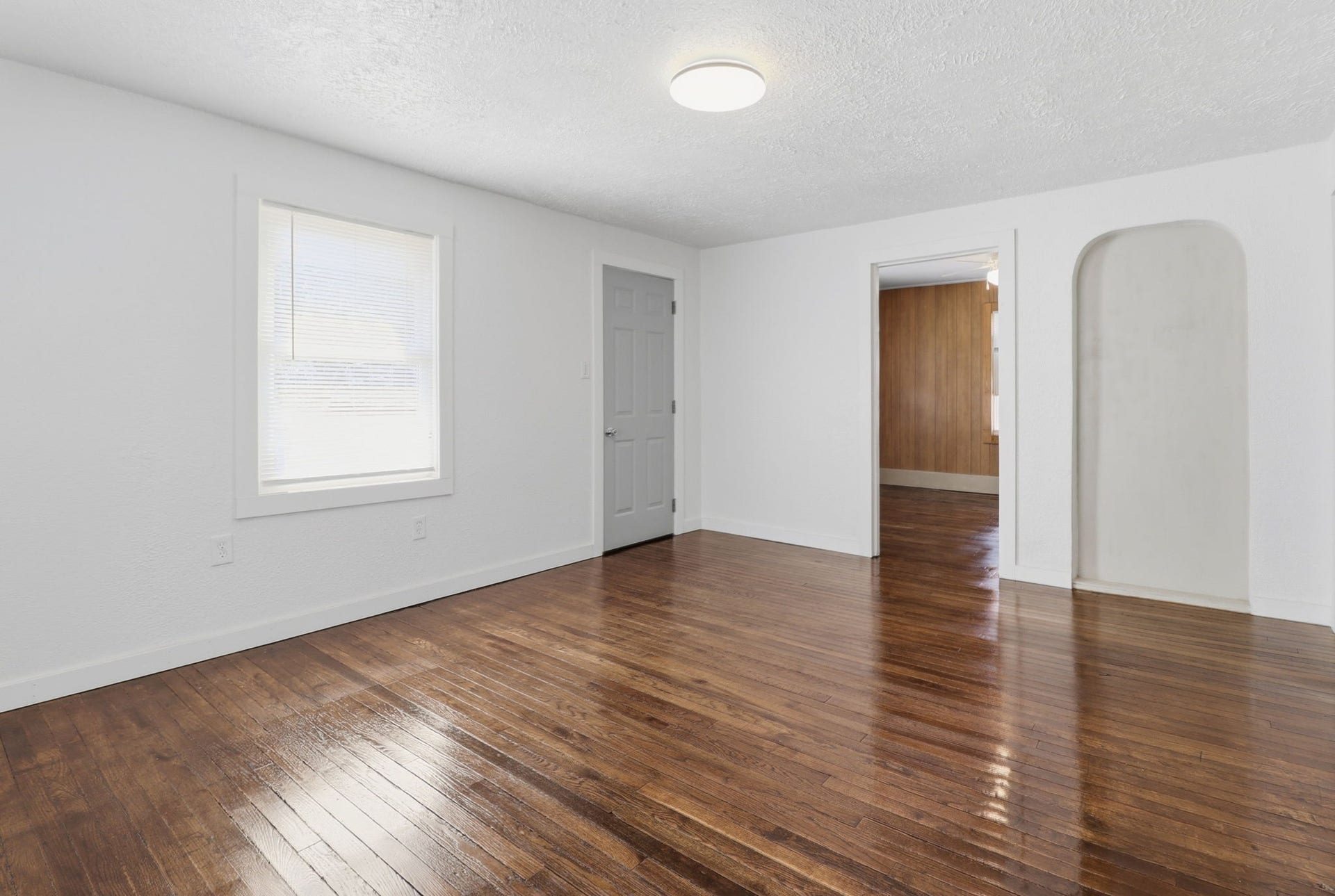 319 E 17th St, Columbia, TN 38401 319 E 17th St, Columbia, TN 38401