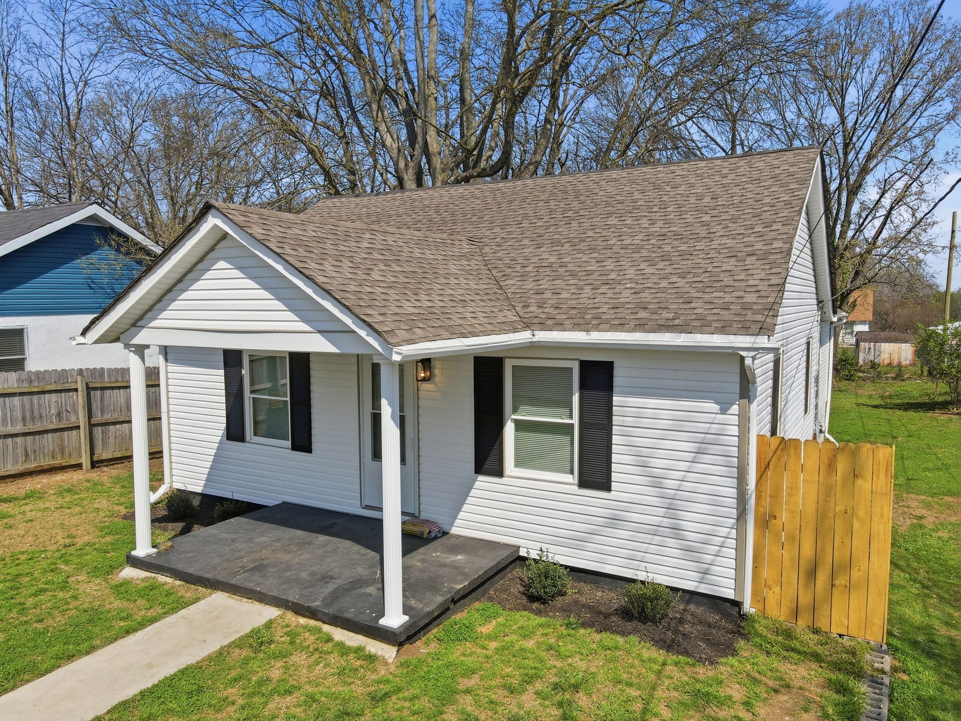 319 E 17th St, Columbia, TN 38401 319 E 17th St, Columbia, TN 38401