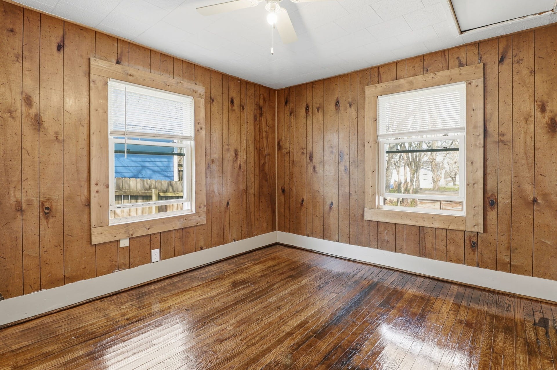 319 E 17th St, Columbia, TN 38401 319 E 17th St, Columbia, TN 38401